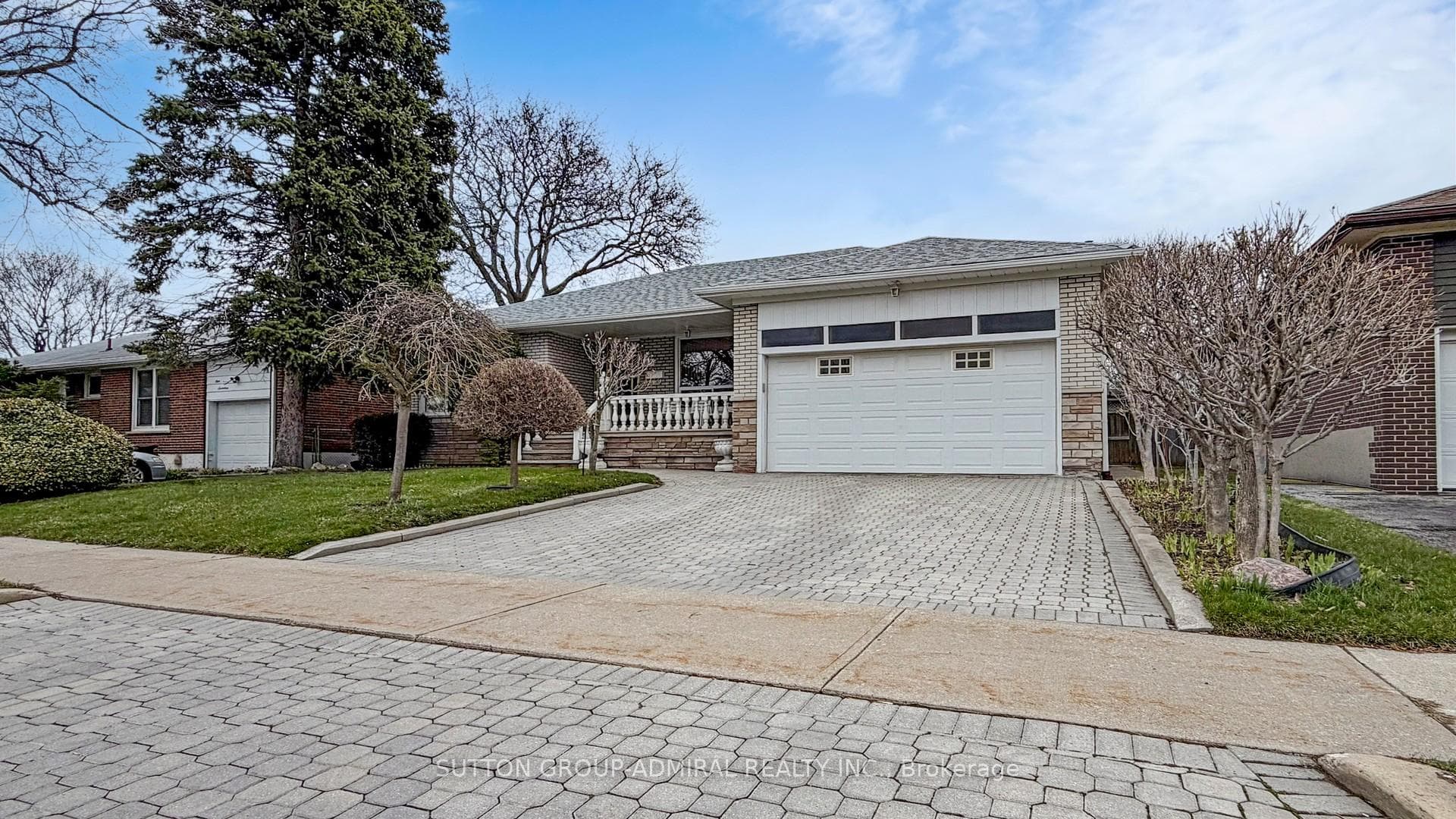119 Brampton Road, Toronto, ON M9R 3K3, Toronto W09 — photo 1