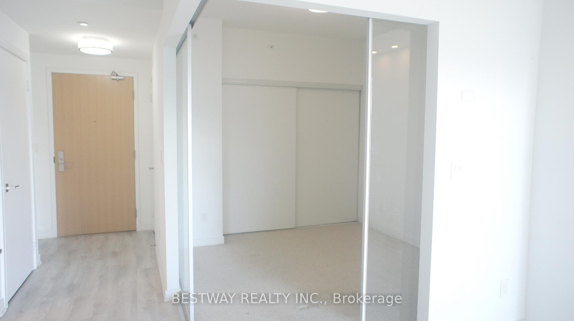 621 Sheppard Avenue E 355, Toronto, ON M2K 1B5, Toronto C15 — photo 1