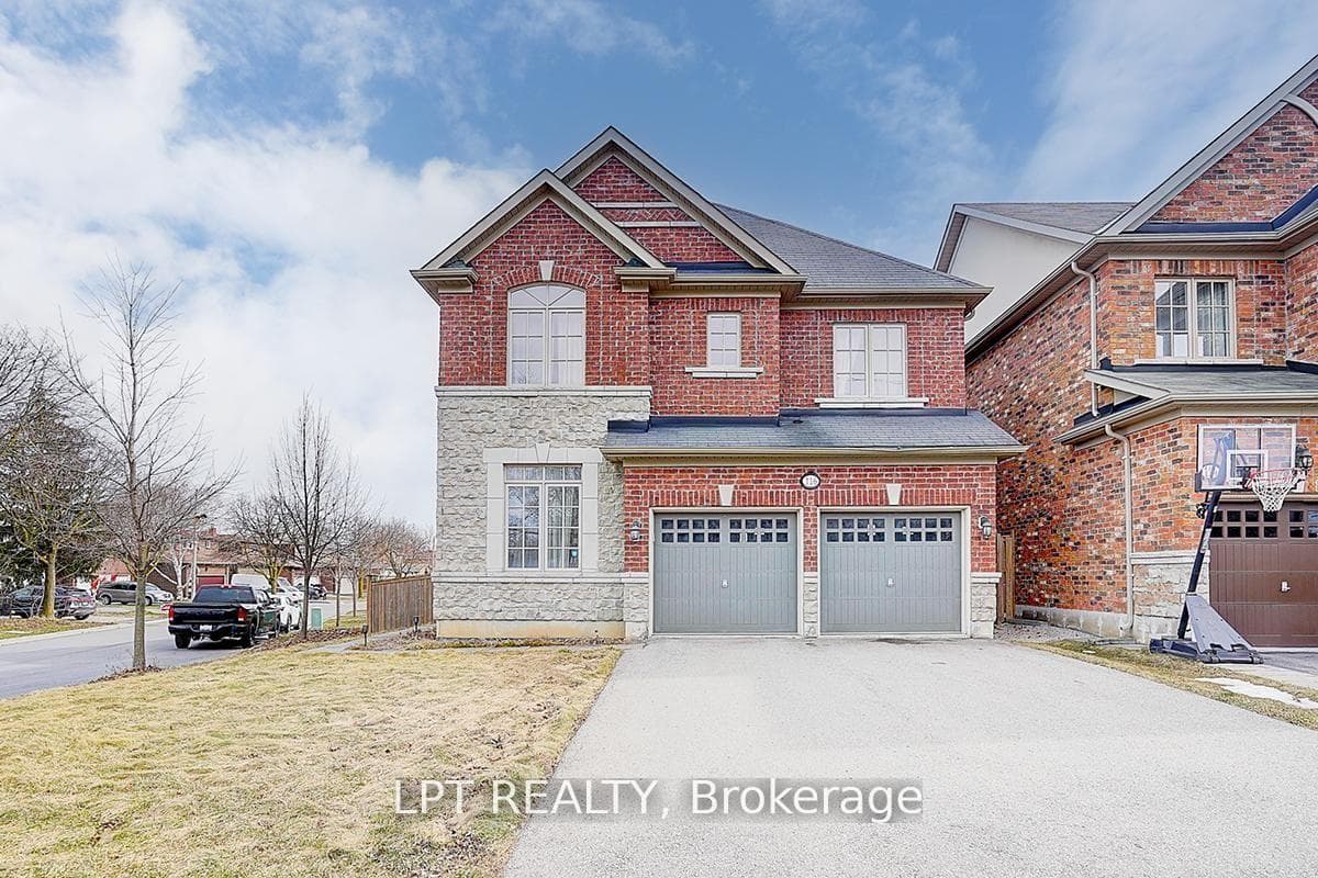 116 Dunlop Street, Richmond Hill, ON L4C 0X1, Richmond Hill — photo 1