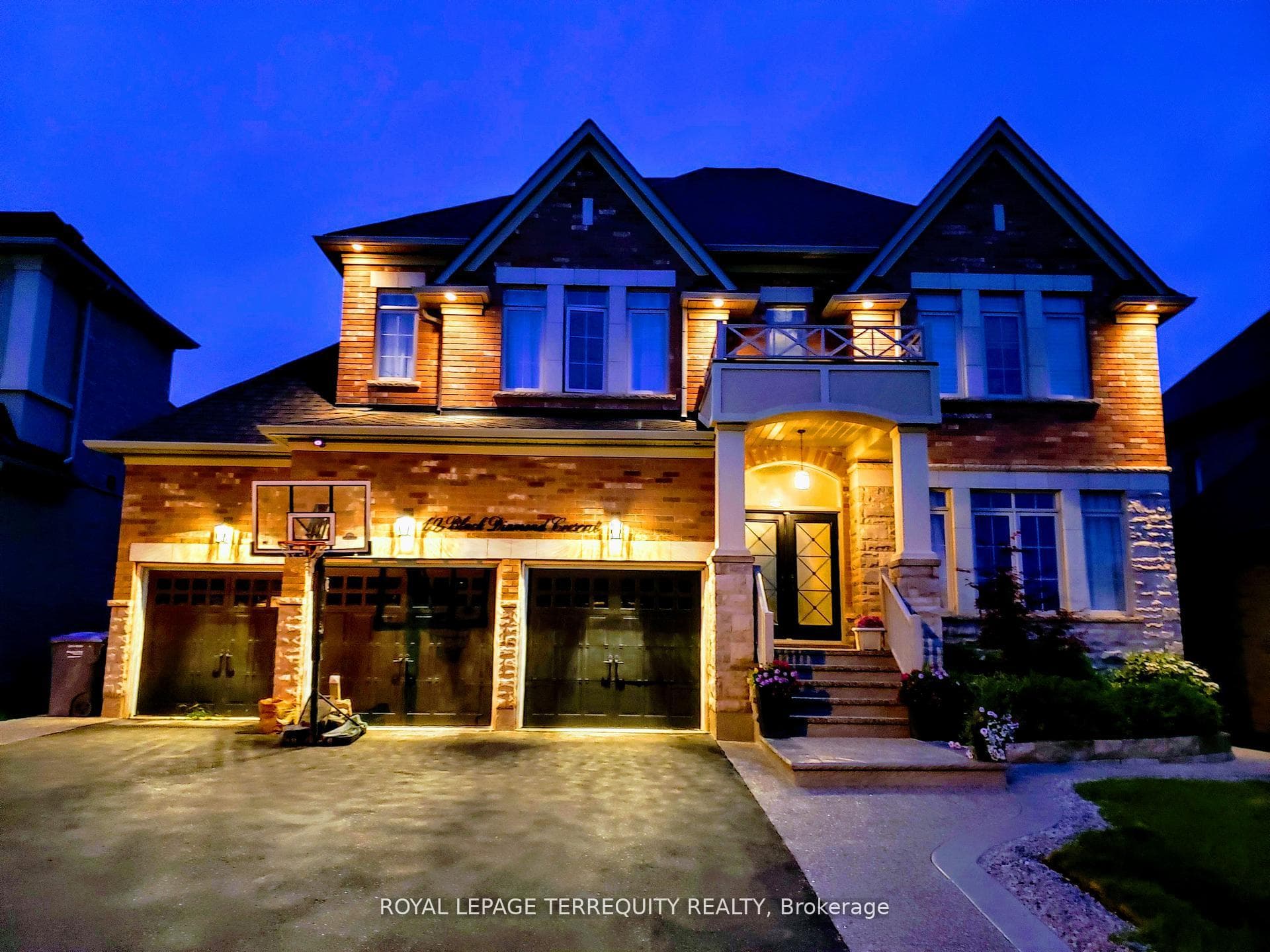 19 Black Diamond Crescent, Brampton, ON L6X 0V8, Brampton — photo 1