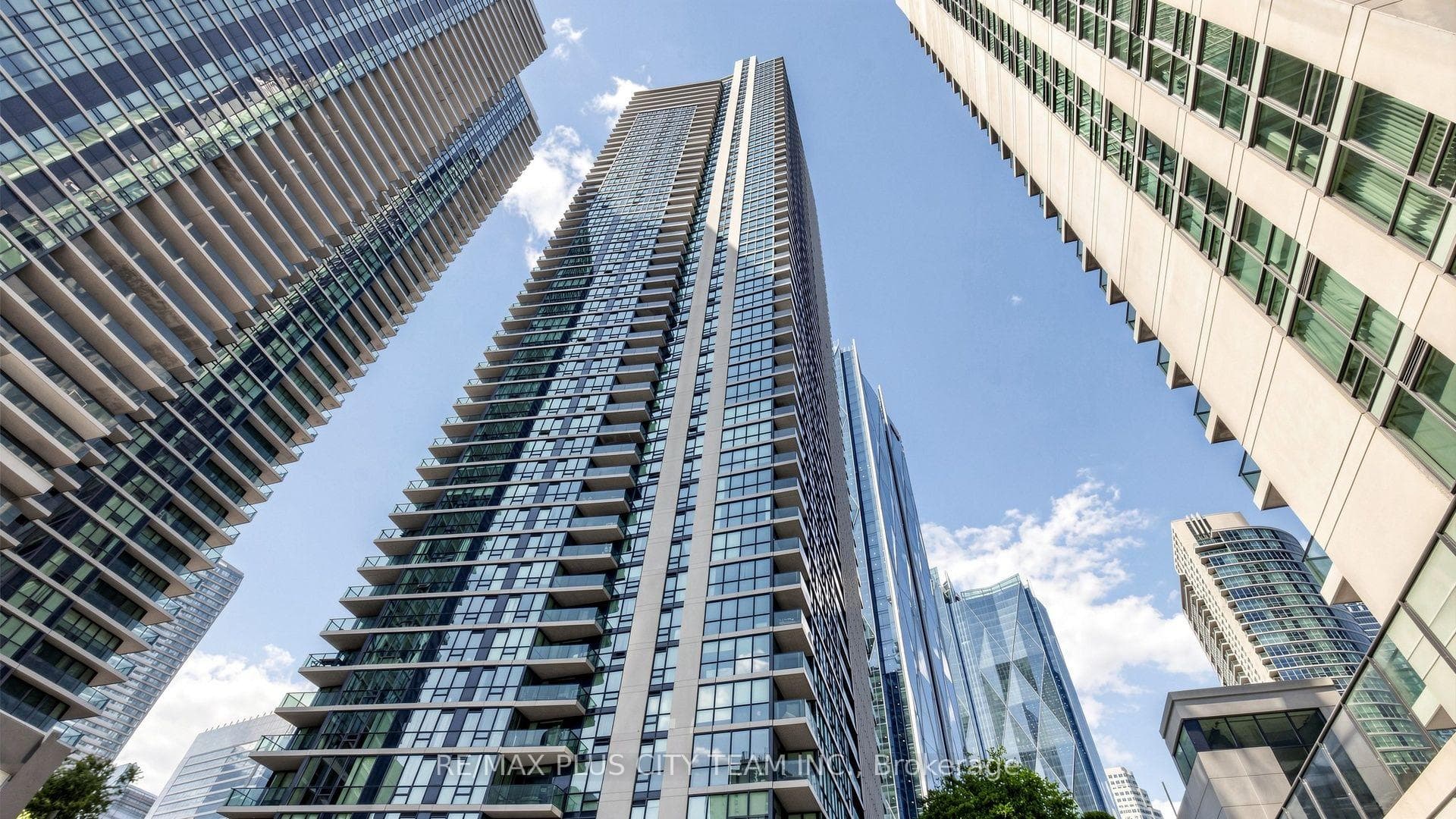 16 Harbour Street 4302, Toronto, ON M5J 2Z7, Toronto C01 — photo 1