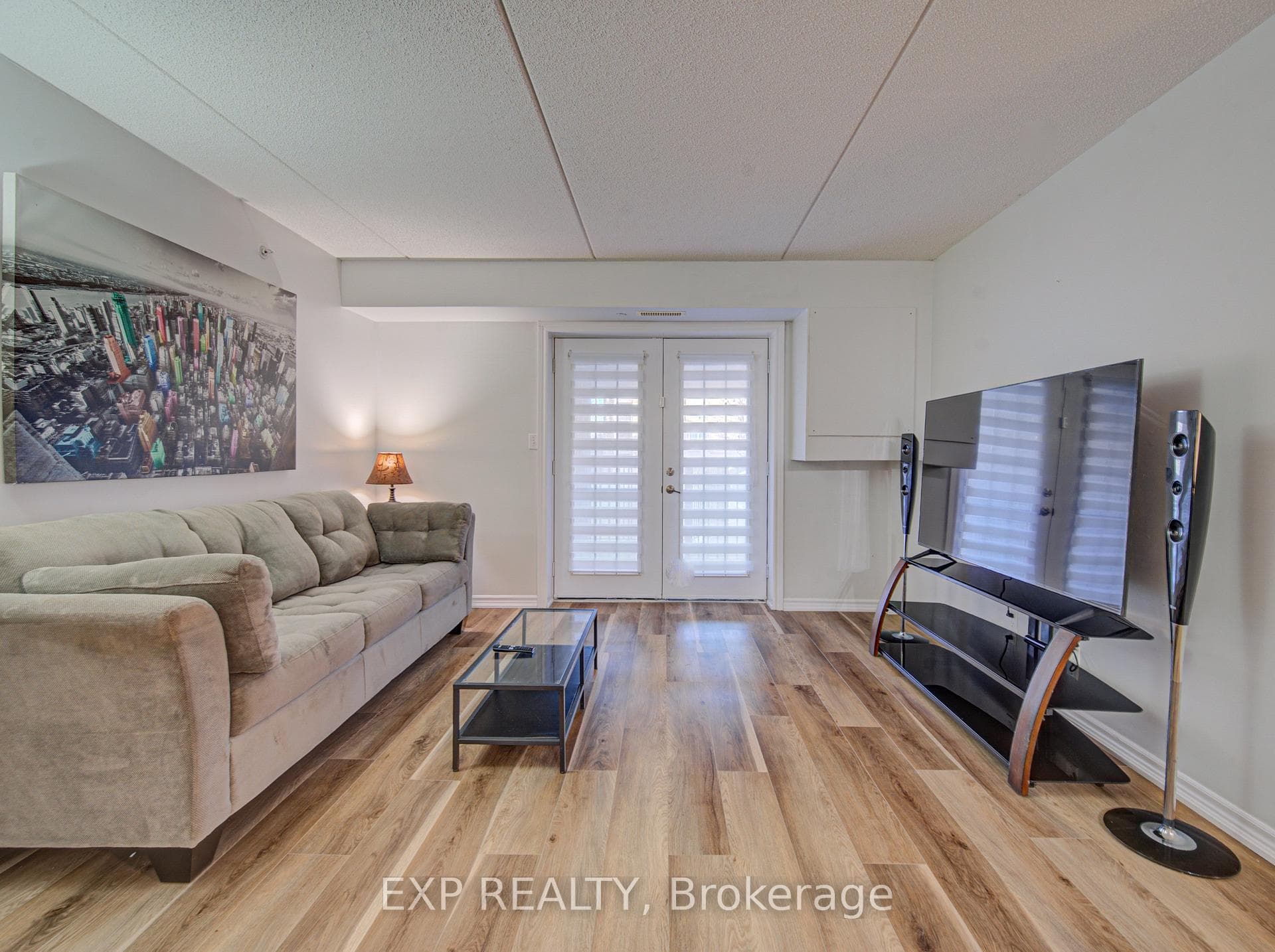 1490 Bishops Gate 106, Oakville, ON L6M 4N3, Oakville — photo 1
