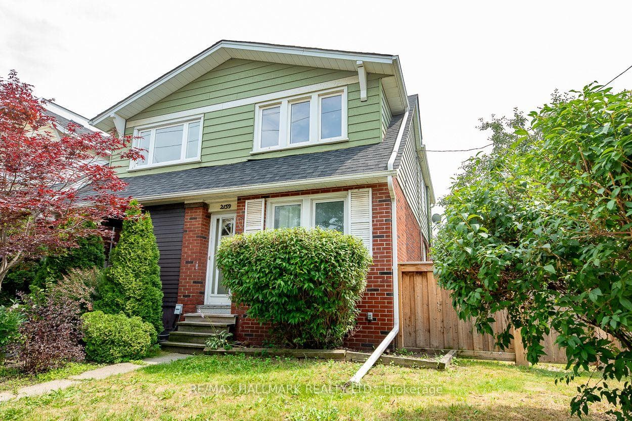 2159 Gerrard Street E Main, Toronto, ON M4E 2C4, Toronto E02 — photo 1