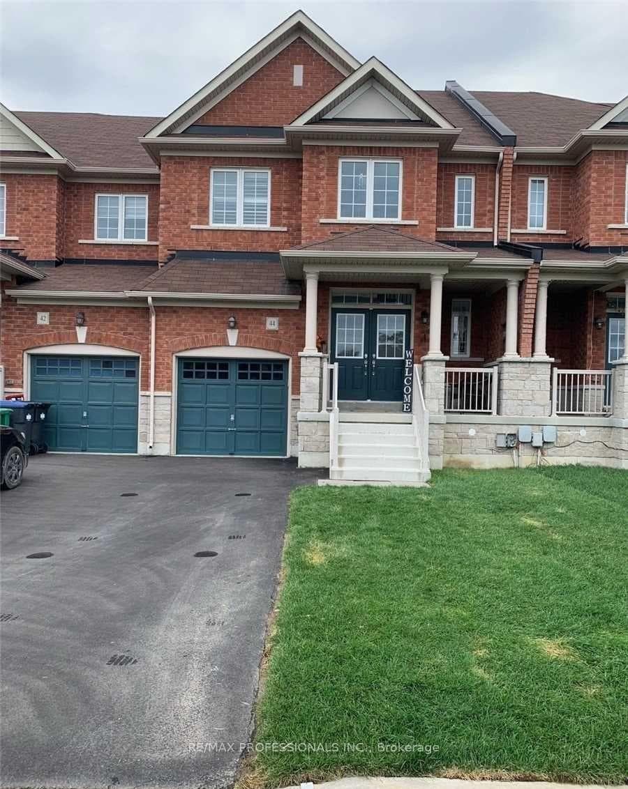 44 VILLADOWNS Trail, Brampton, ON L6R 3V7, Brampton — photo 1