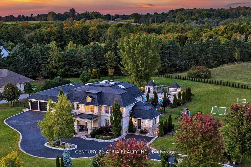 111 Lake Woods Drive, Whitchurch-Stouffville, ON L4A 1P1, Whitchurch-Stouffville — photo 1