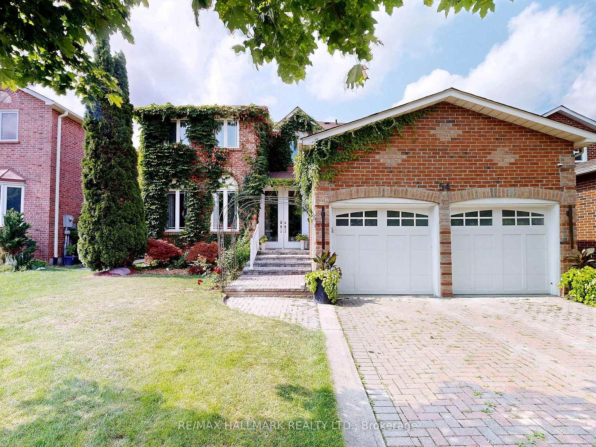 54 Stave Crescent, Richmond Hill, ON L4C 9J8, Richmond Hill — photo 1