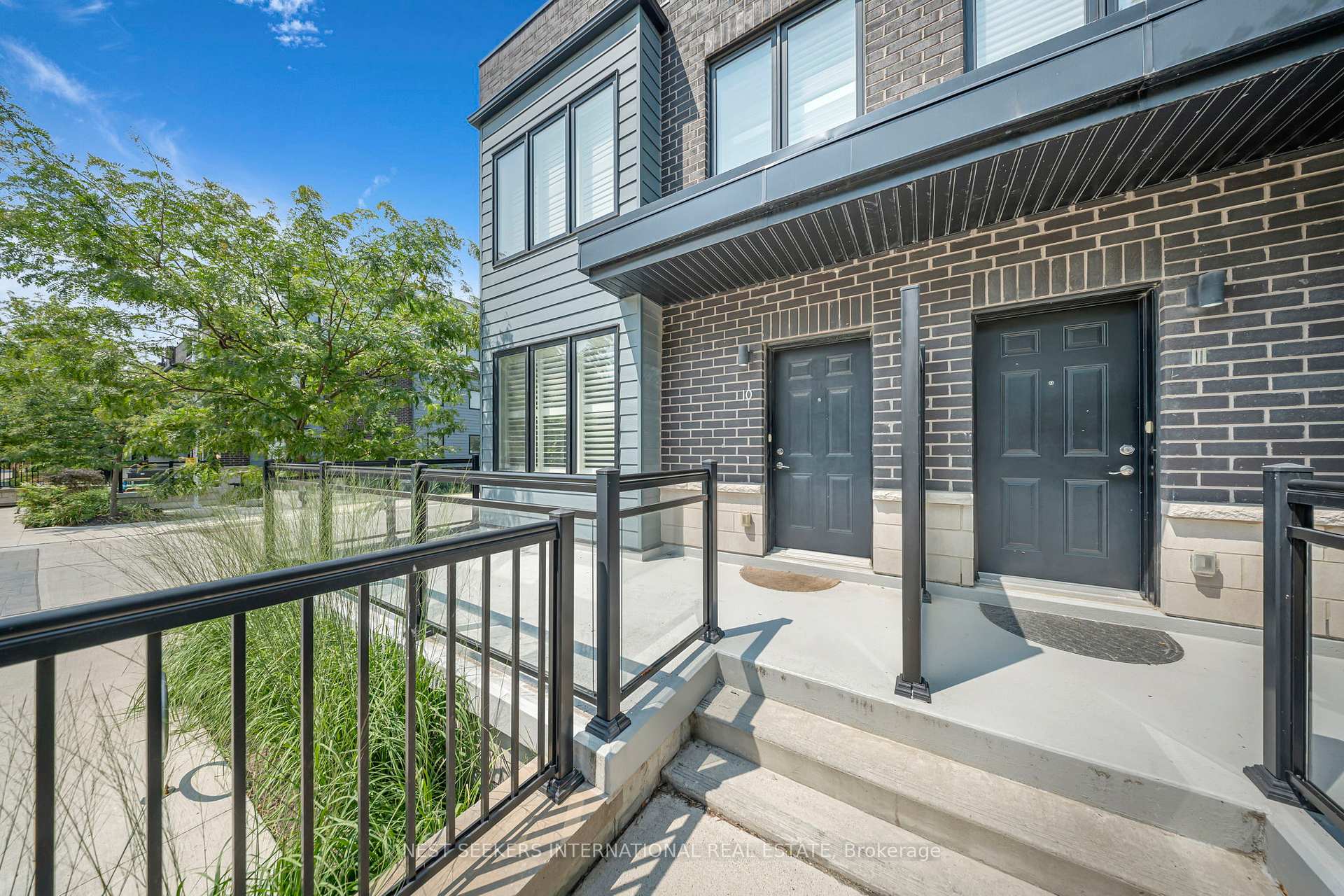 2212 Bromsgrove Road 10, Mississauga, ON L5J 1L4, Mississauga — photo 1