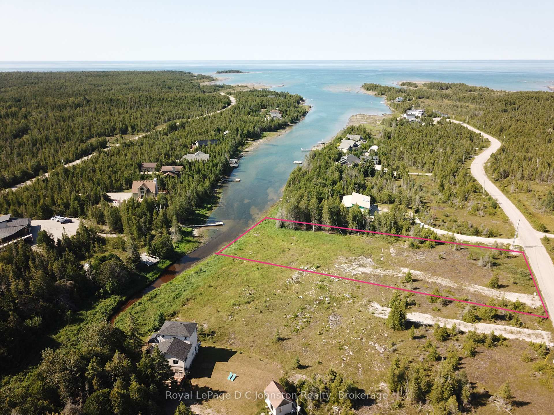 23 Bay Shore Ave. N. Avenue, Northern Bruce Peninsula, ON N0H 2R0, Northern Bruce Peninsula — photo 1