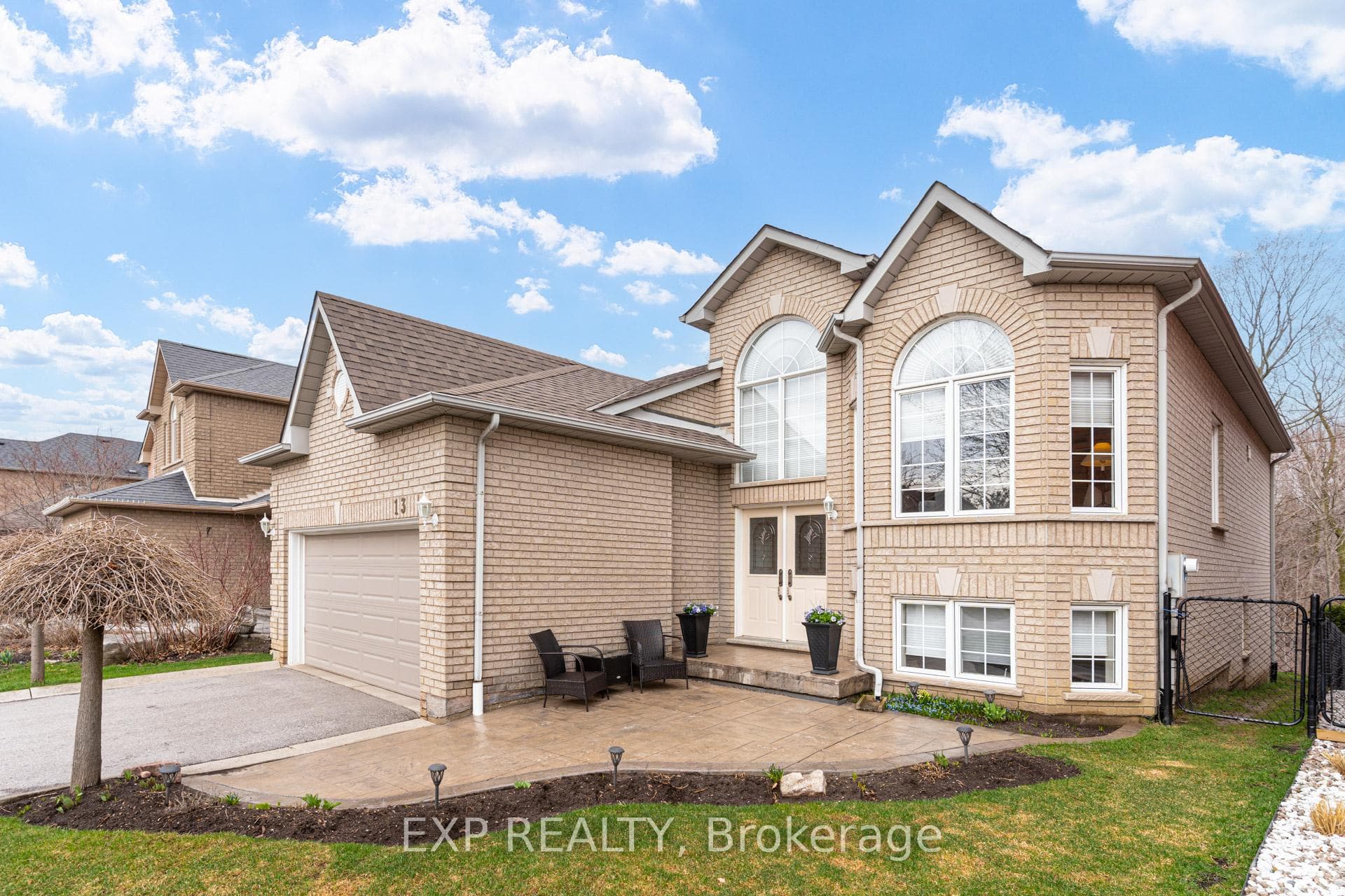 13 Blueberry Hill Court, Caledon, ON L7E 1S3, Caledon — photo 1
