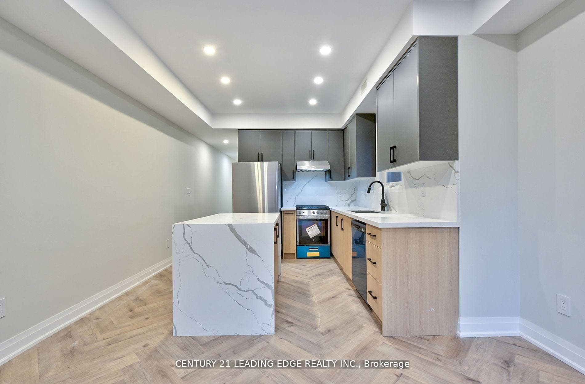 53 Boon Avenue 3, Toronto, ON M6E 3Z2, Toronto W03 — photo 1