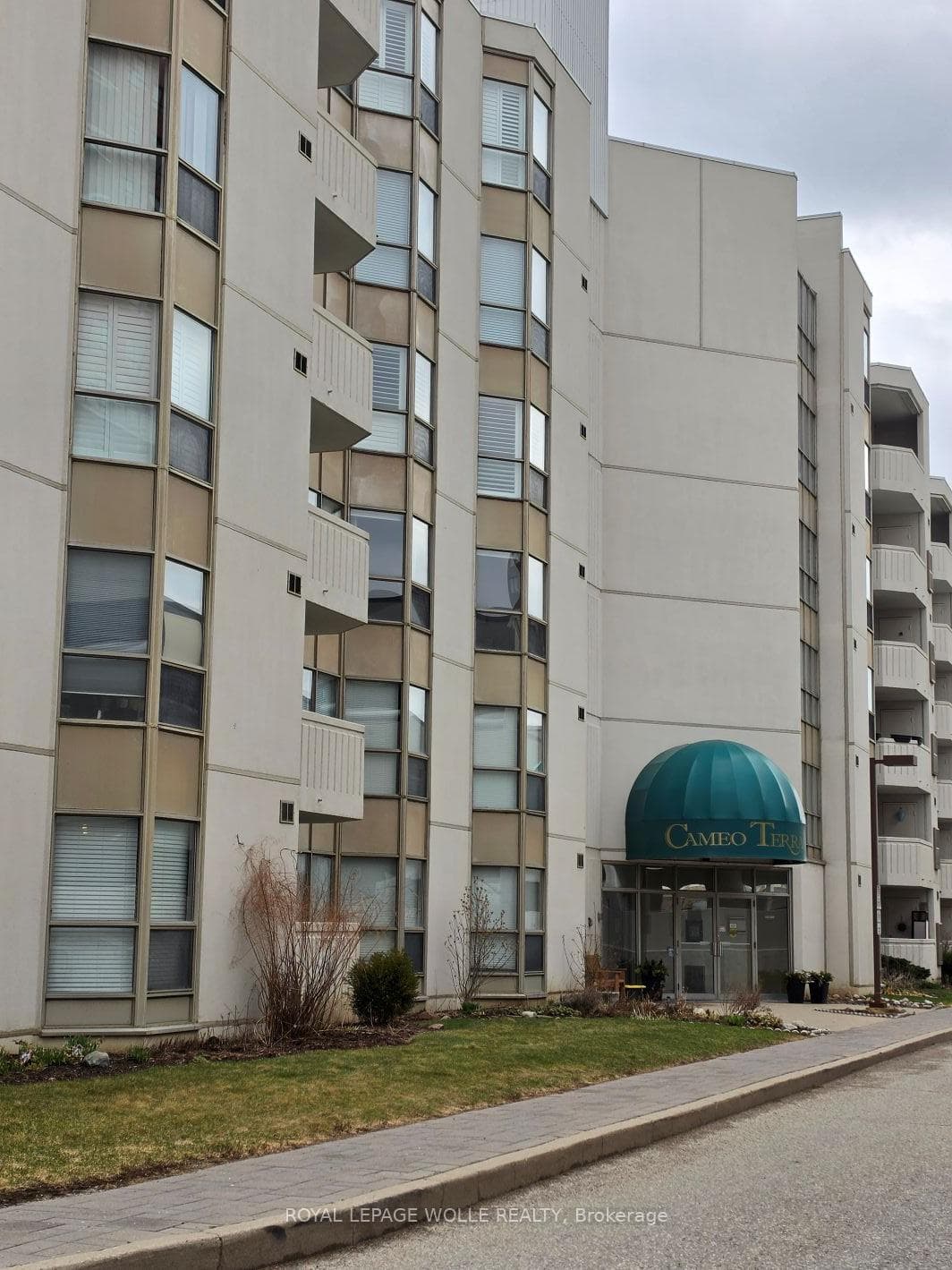 3267 King Street E 204, Kitchener, ON N2A 4A4, Kitchener — photo 1