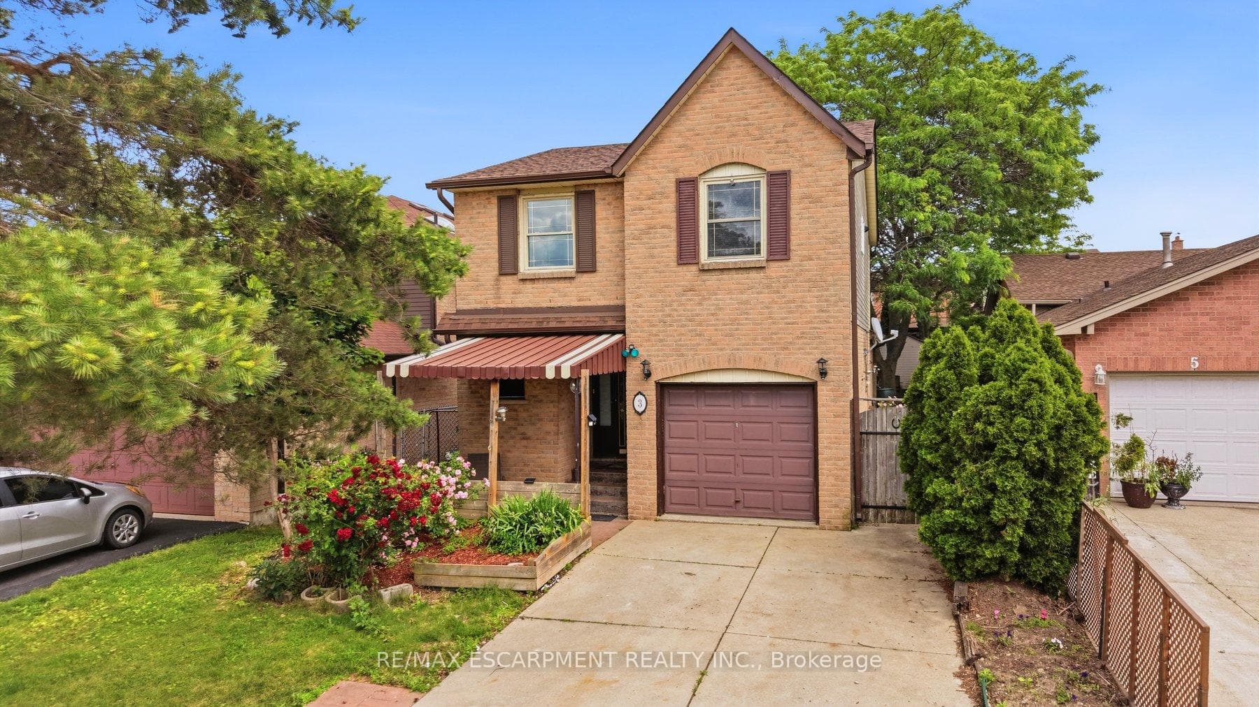 3 Twinoaks Crescent, Hamilton, ON L8J 2E6, Hamilton — photo 1