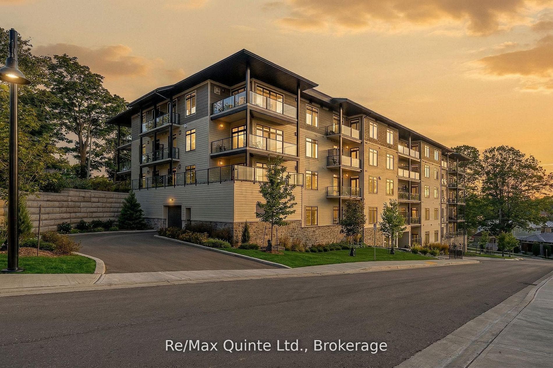 17 Cleave Avenue 305, Prince Edward County, ON K0K 2T0, Prince Edward County — photo 1
