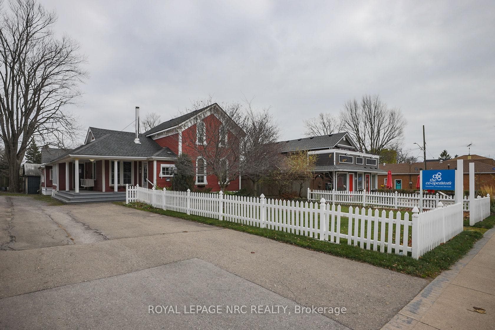 264 Ridge Road N, Fort Erie, ON L0S 1N0, Fort Erie — photo 1