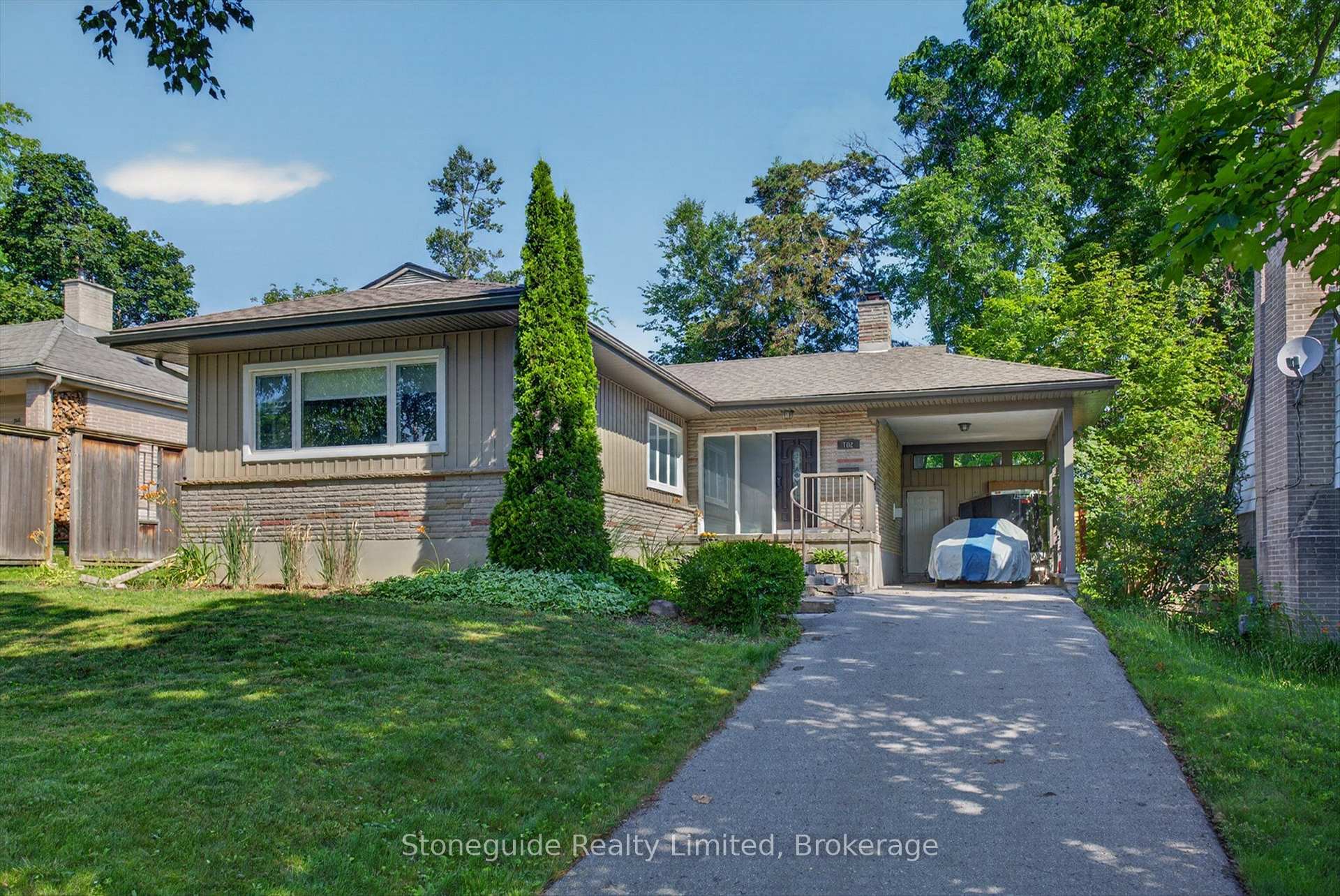 702 Walkerfield Avenue, Peterborough, ON K9J 4W4, Peterborough — photo 1