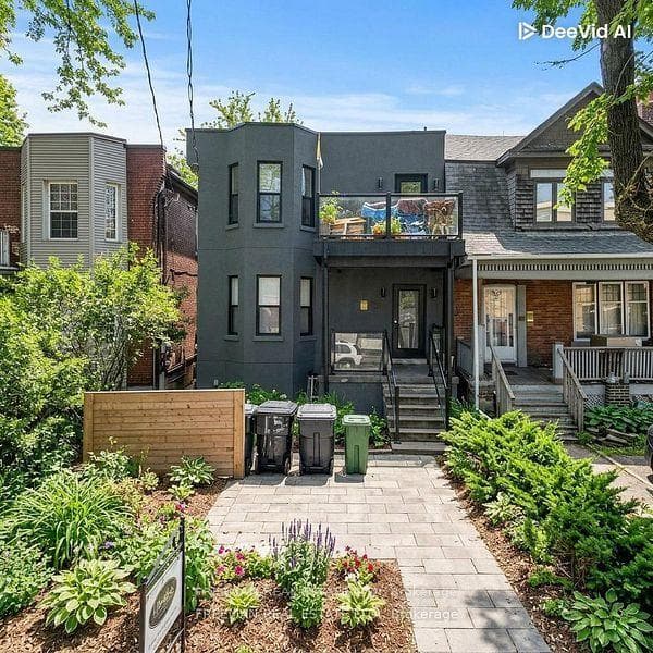 15 Thorburn Avenue B03, Toronto, ON M6K 1C4, Toronto W01 — photo 1