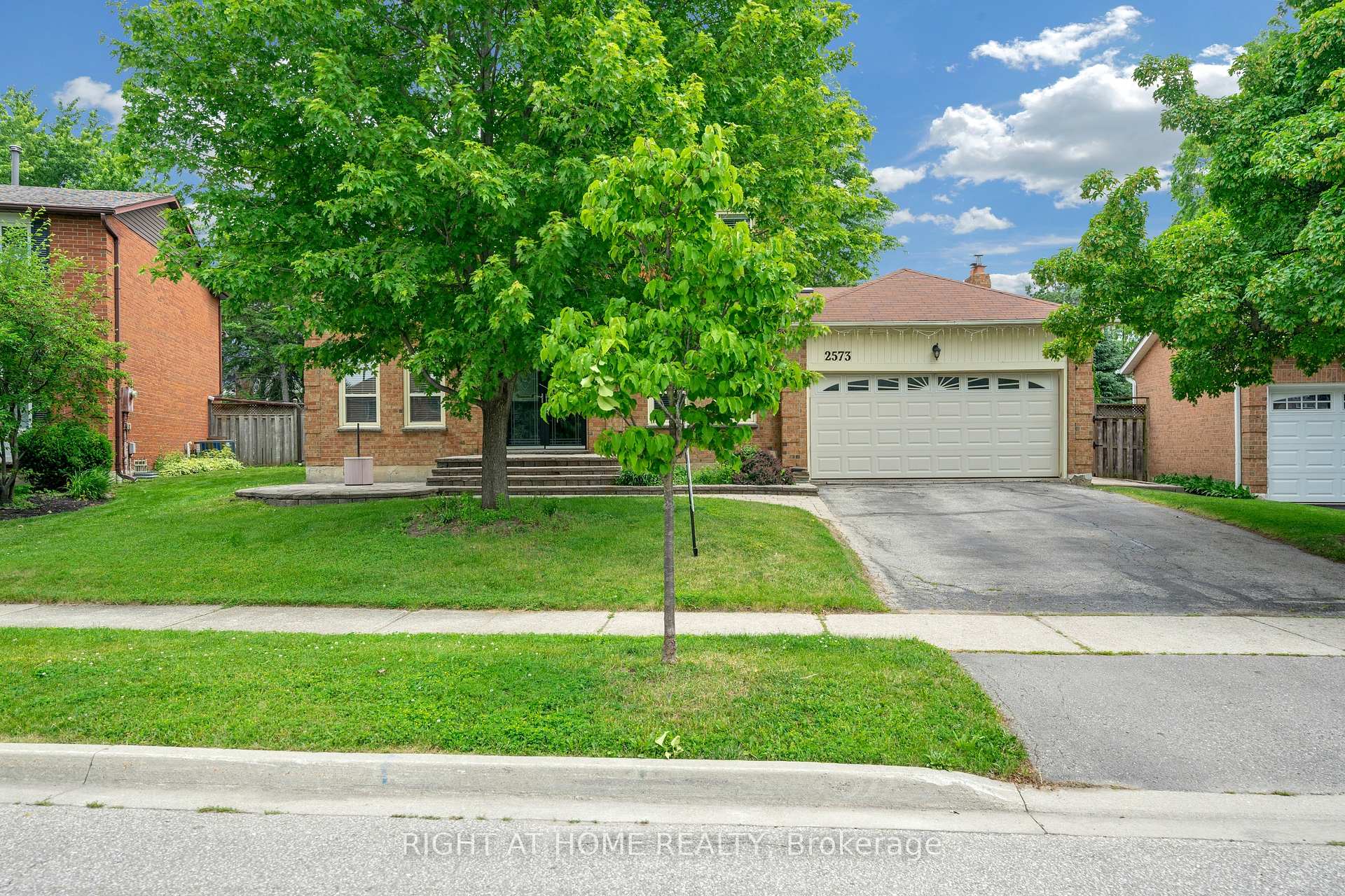 2573 Oshkin Court, Mississauga, ON L5N 3Z3, Mississauga — photo 1