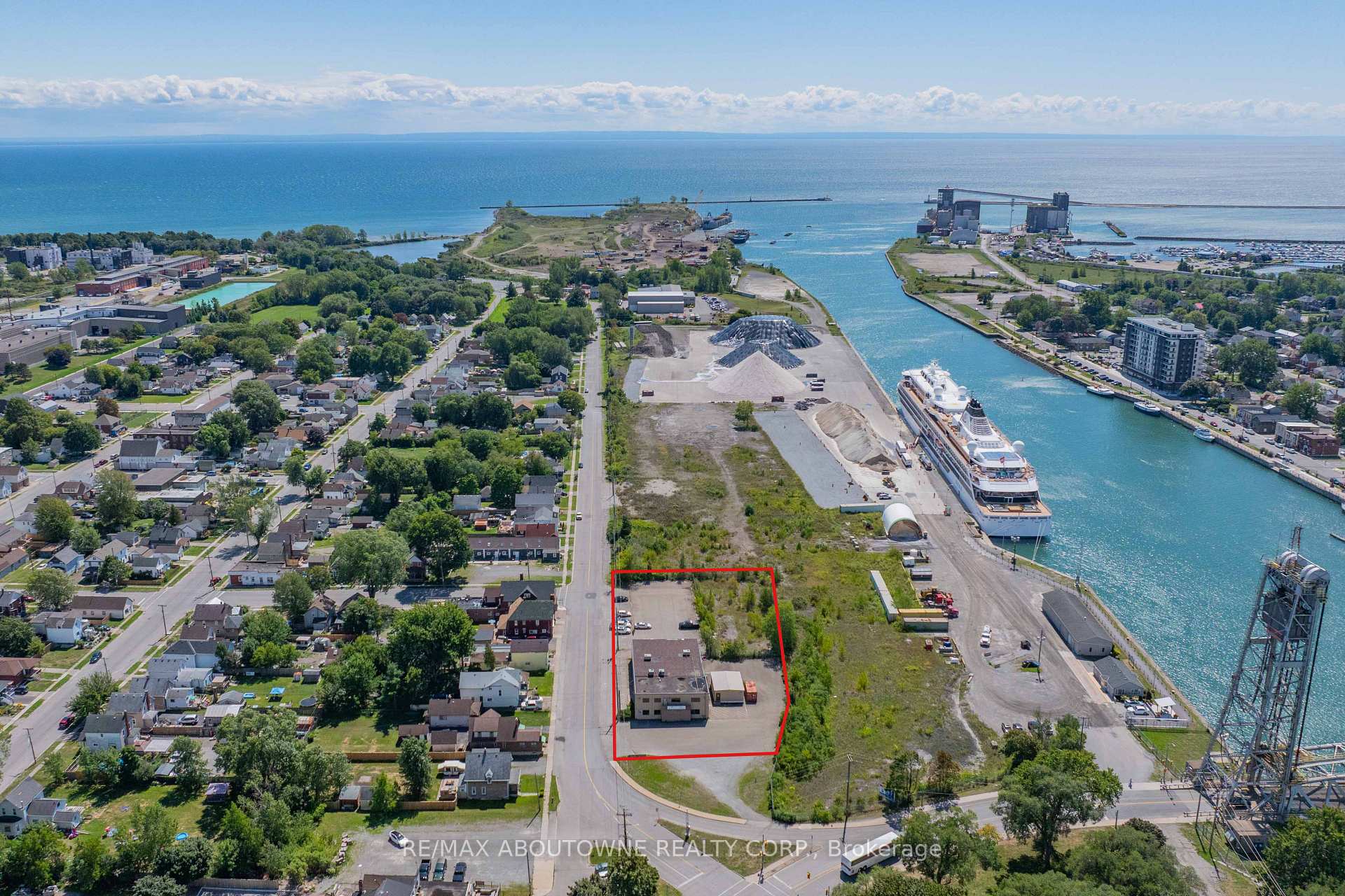 198 Welland Street, Port Colborne, ON L3K 5V8, Port Colborne — photo 1