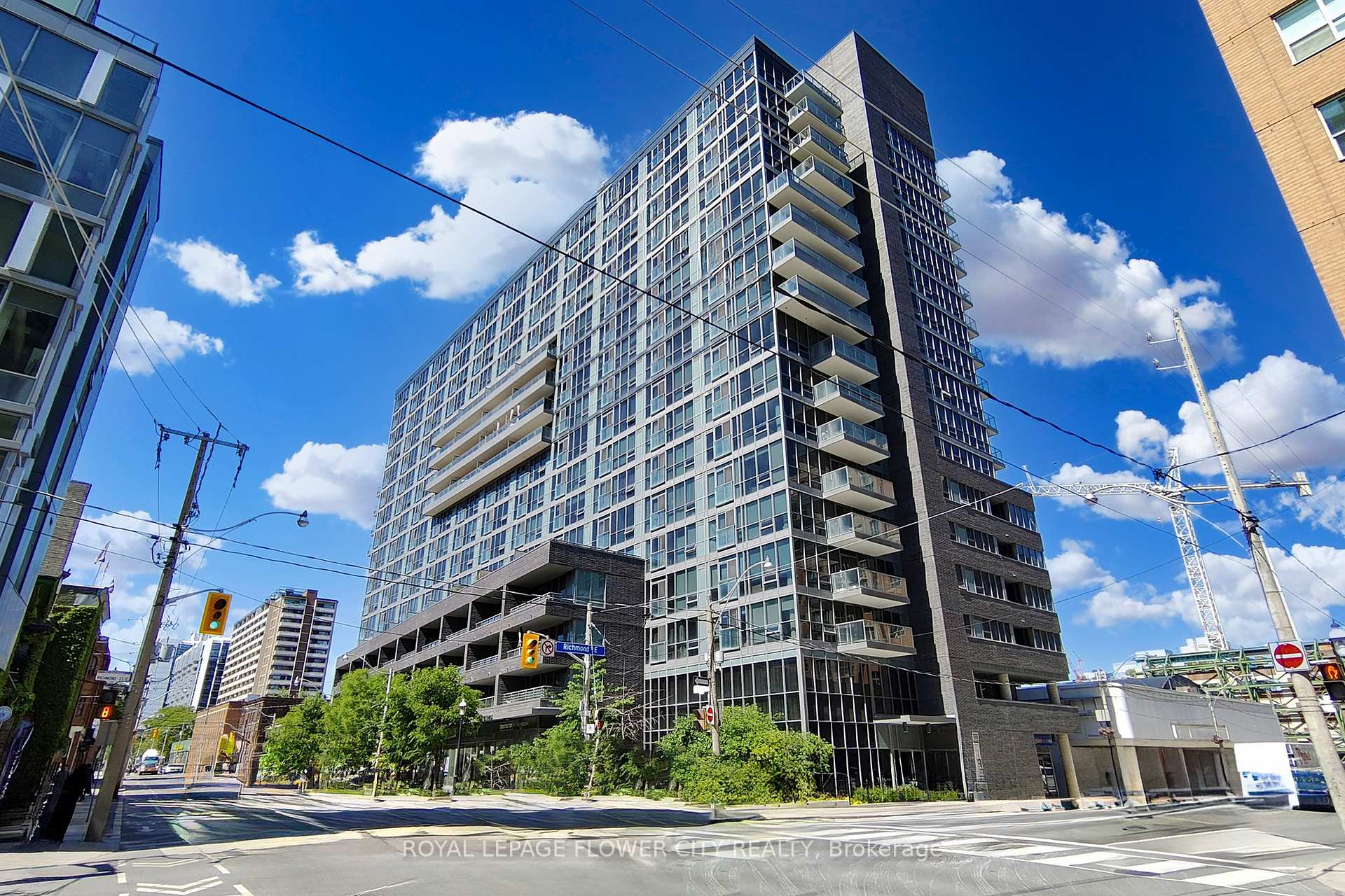 320 Richmond Street 104, Toronto, ON M5A 2R3, Toronto C08 — photo 1
