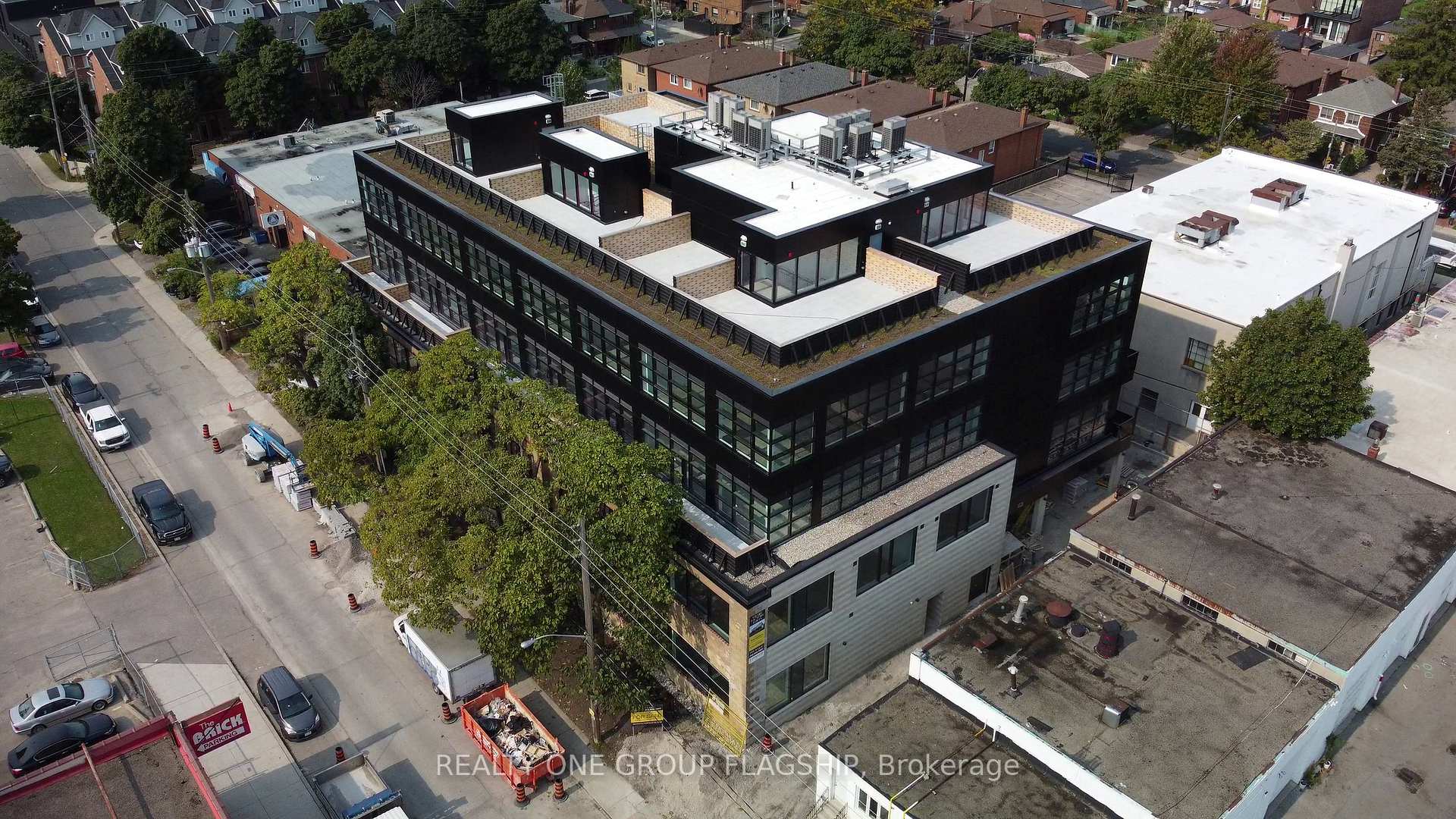 300 Geary Avenue 309, Toronto, ON M6H 2C5, Toronto W02 — photo 1