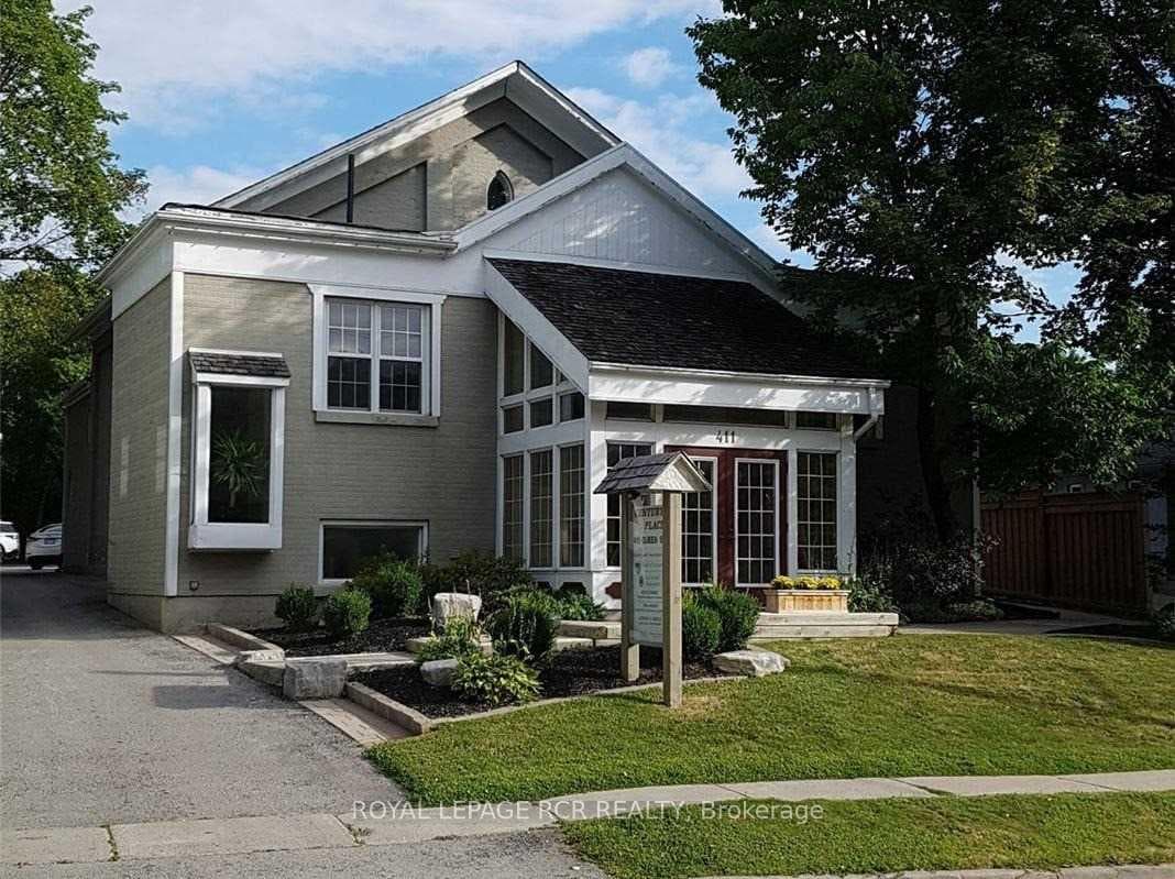 411 Queen Street Main 1, Newmarket, ON L3Y 2G9, Newmarket — photo 1