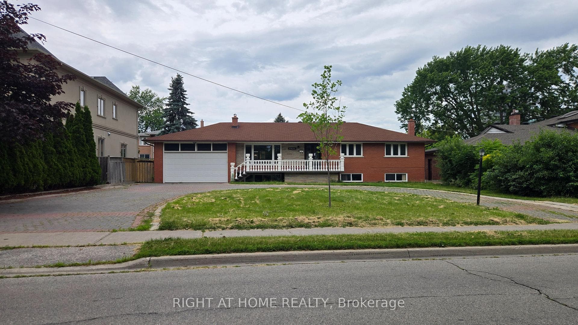 20 May Avenue, Richmond Hill, ON L4C 3S6, Richmond Hill — photo 1