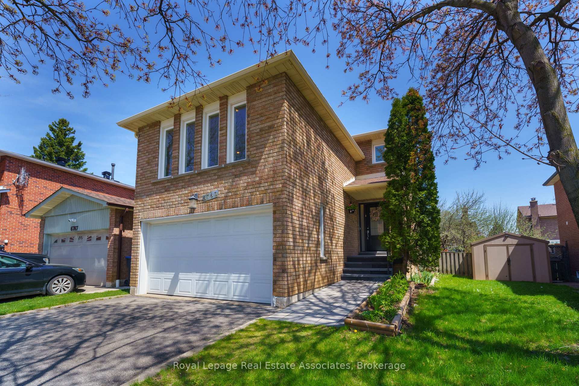 6763 Dolmage Court, Mississauga, ON L5N 4V9, Mississauga — photo 1