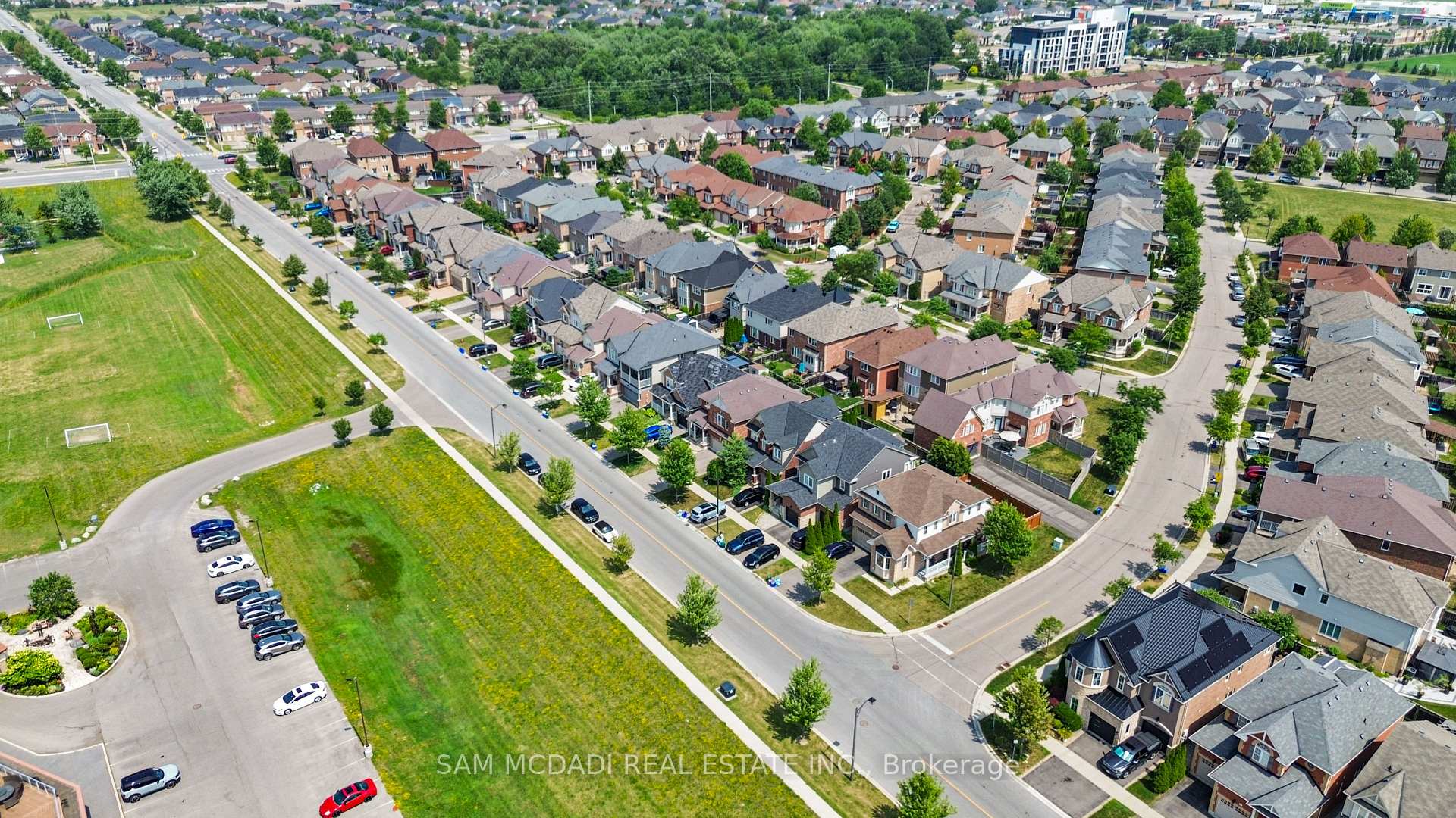 920 Clark Boulevard, Milton, ON L9T 6P5, Milton — photo 1