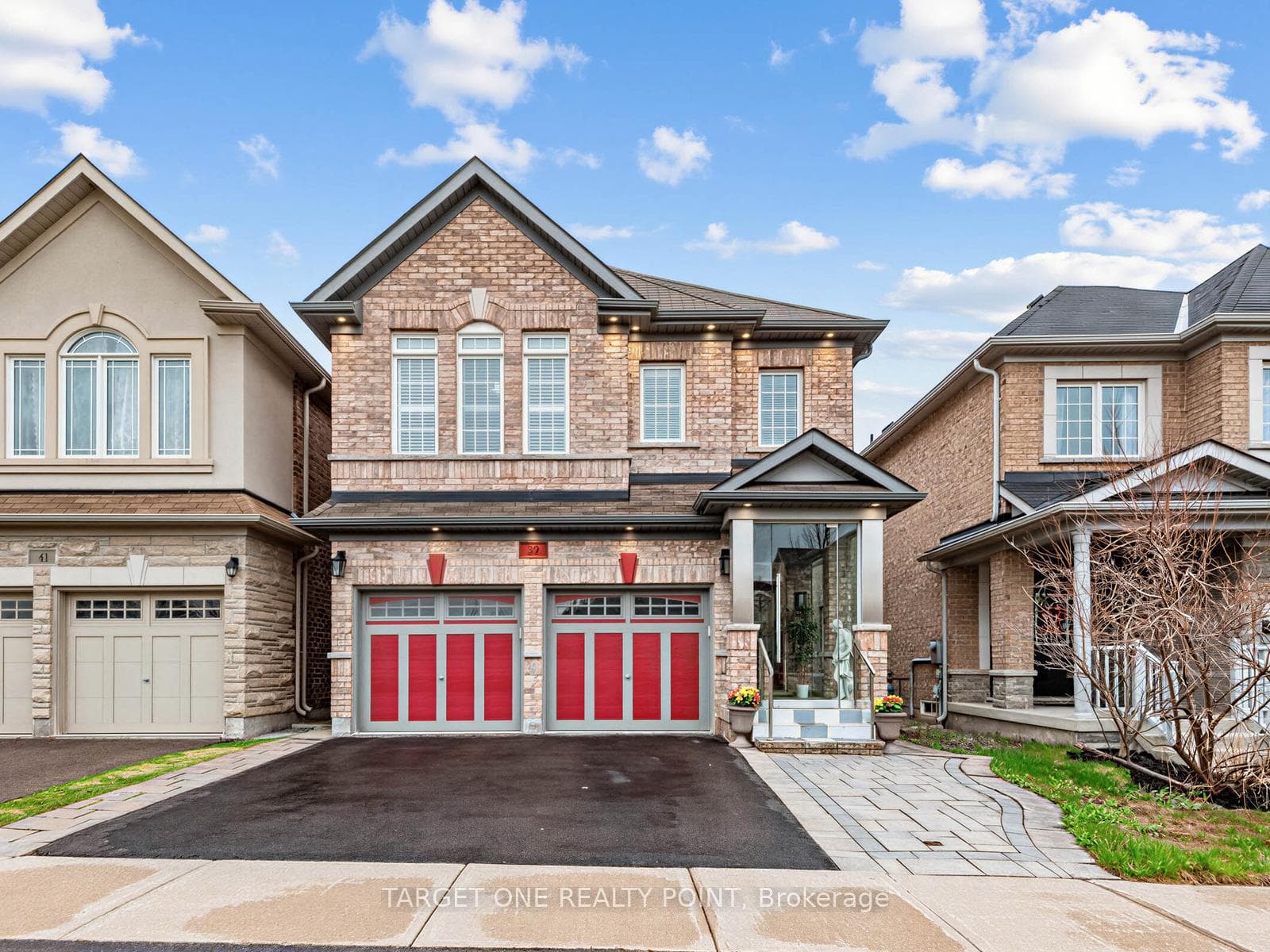 39 Riding Mountain Drive, Richmond Hill, ON L4E 0V4, Richmond Hill — photo 1
