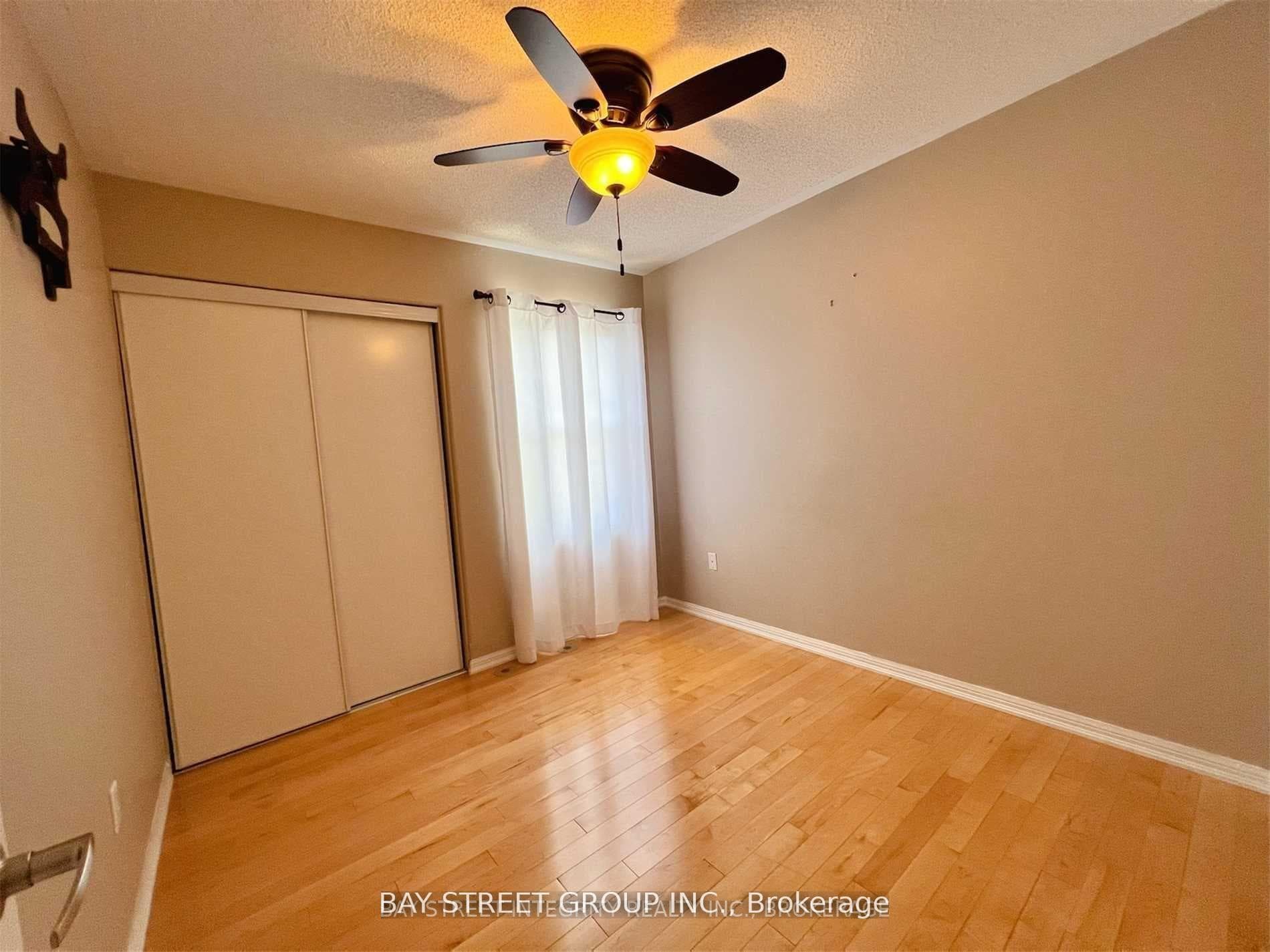 656 Holly Avenue, Milton, ON L9T 0G3, Milton — photo 1