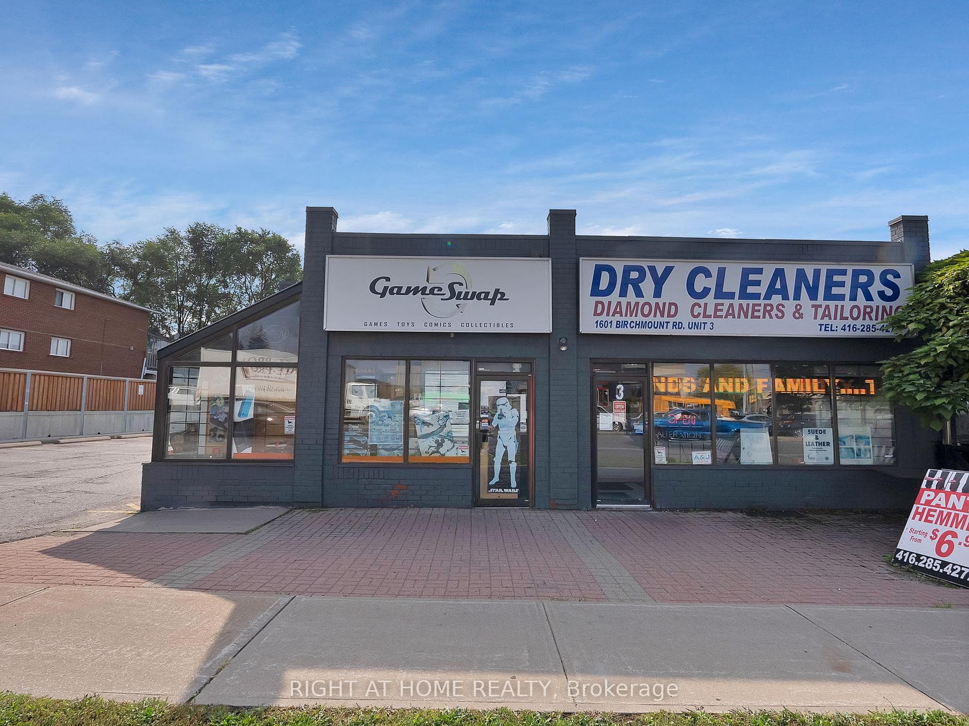 1601 Birchmount Road 4, Toronto, ON M1P 2H5, Toronto E04 — photo 1