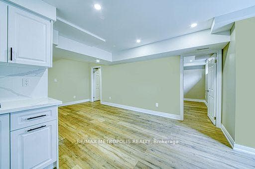1201 Chateau Court BSMNT, Pickering, ON L1X 0M1, Pickering — photo 1