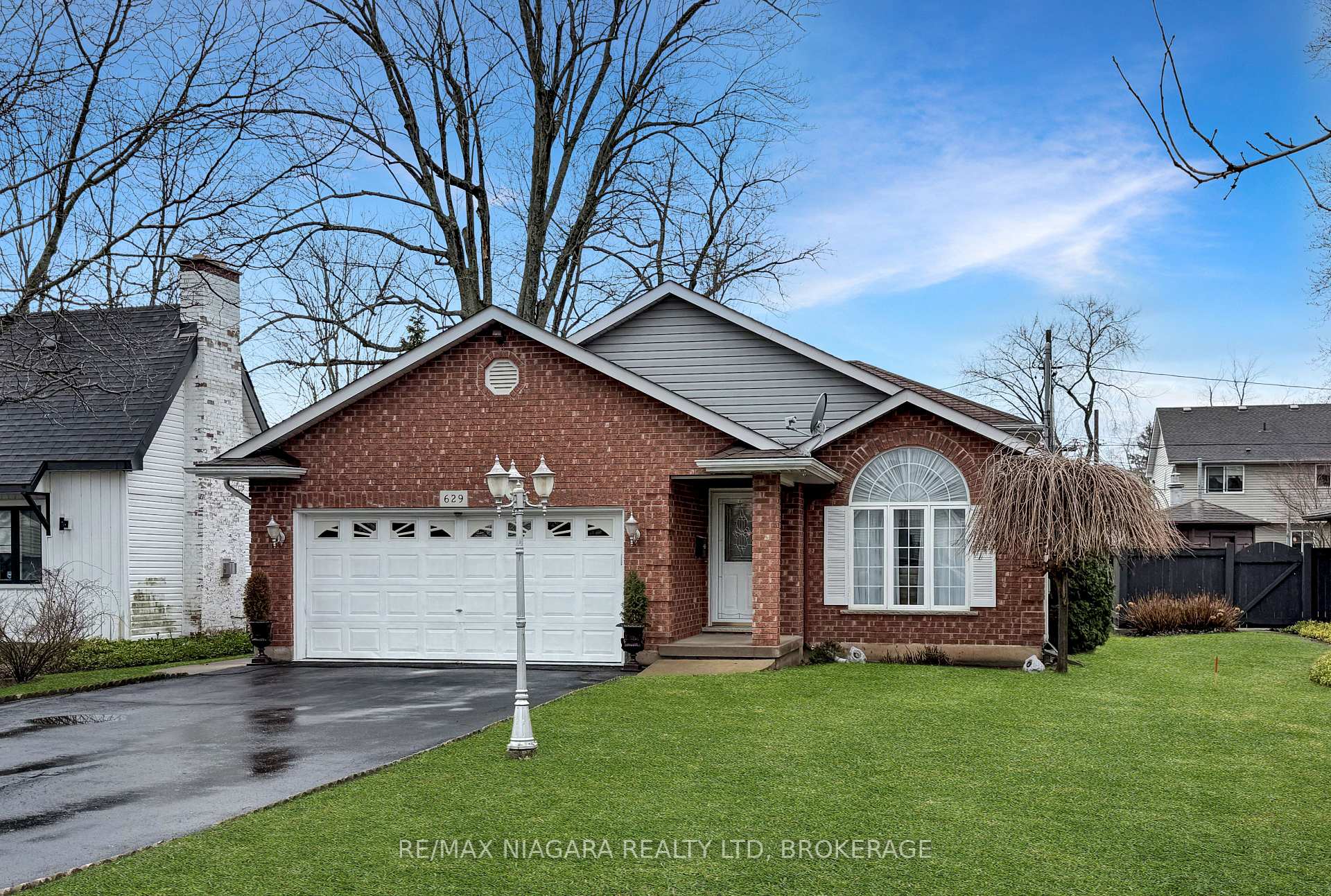629 Daytona Drive, Fort Erie, ON L2A 4Z5, Fort Erie — photo 1