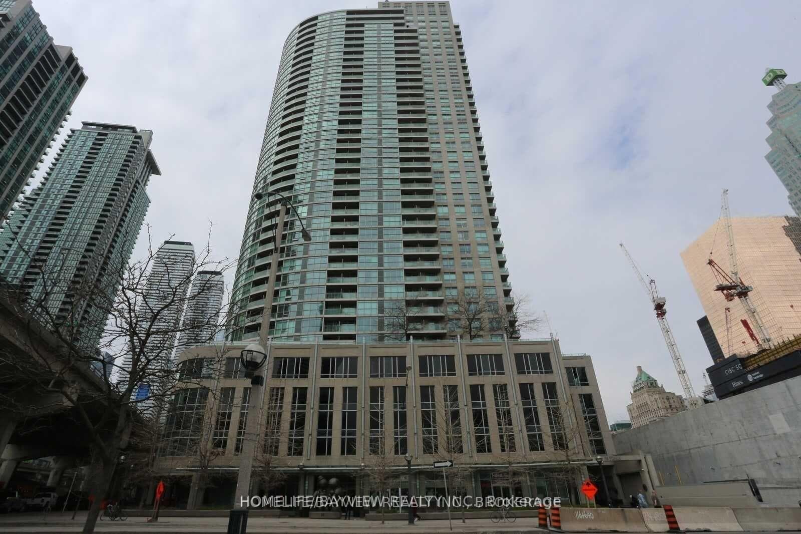 18 Yonge Street 915, Toronto, ON M5E 1Z8, Toronto C01 — photo 1