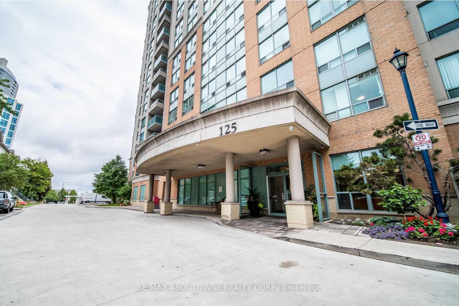 125 Omni Drive PH39, Toronto, ON M1P 5A9, Toronto E09 — photo 1
