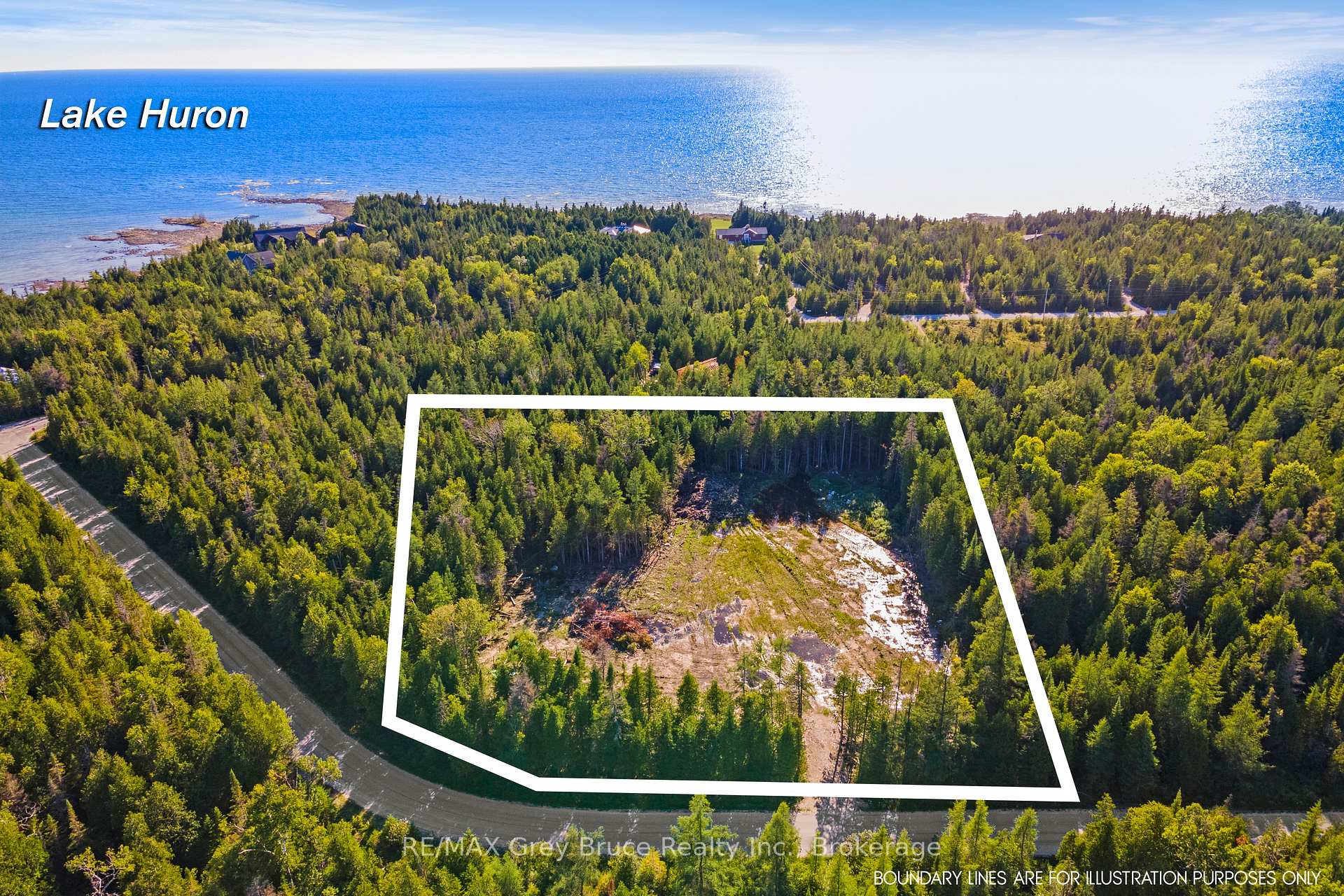 30 Huron Park Road, Northern Bruce Peninsula, ON N0H 1W0, Northern Bruce Peninsula — photo 1