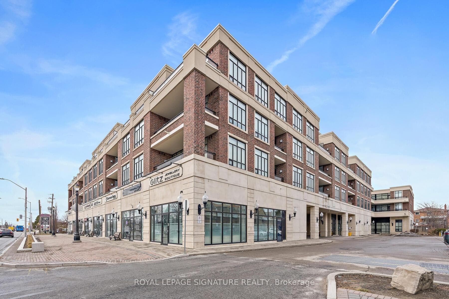 2396 Major Mackenzie Drive W 220, Vaughan, ON L6A 4Y1, Vaughan — photo 1
