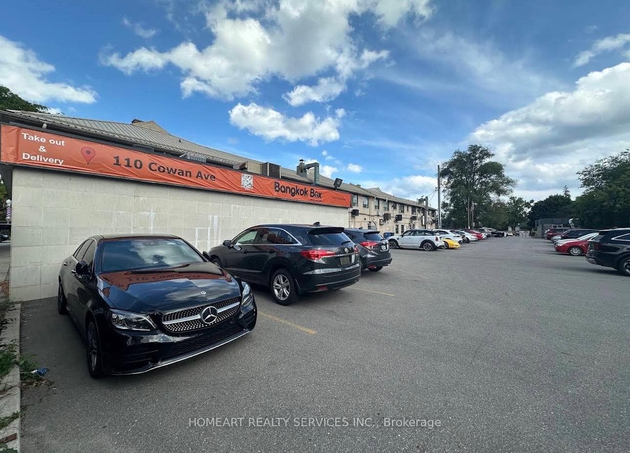 110 Cowan Avenue, Oakville, ON L6K 1W2, Oakville — photo 1