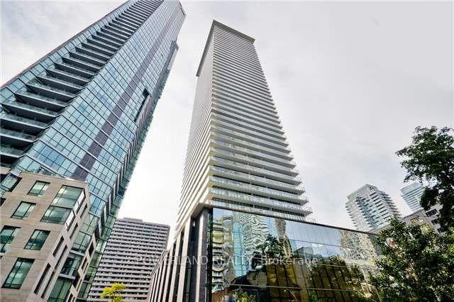 33 Charles Street E 2601, Toronto, ON M4Y 1R9, Toronto C08 — photo 1