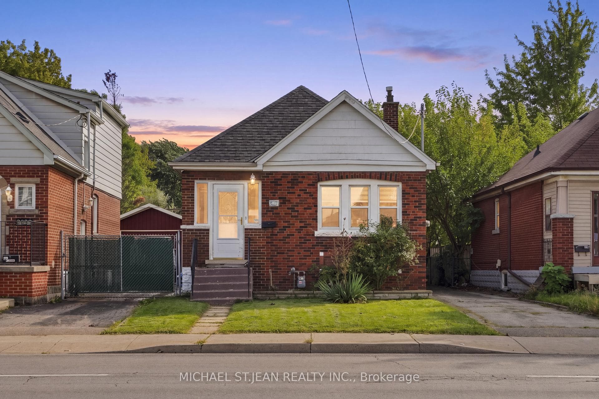 1494 Main Street E, Hamilton, ON L8K 1E1