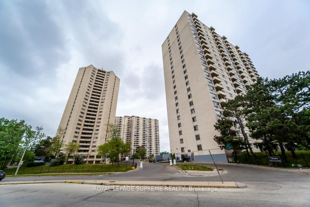 330 Dixon Road 2101, Toronto, ON M9R 1S9, Toronto W09 — photo 1