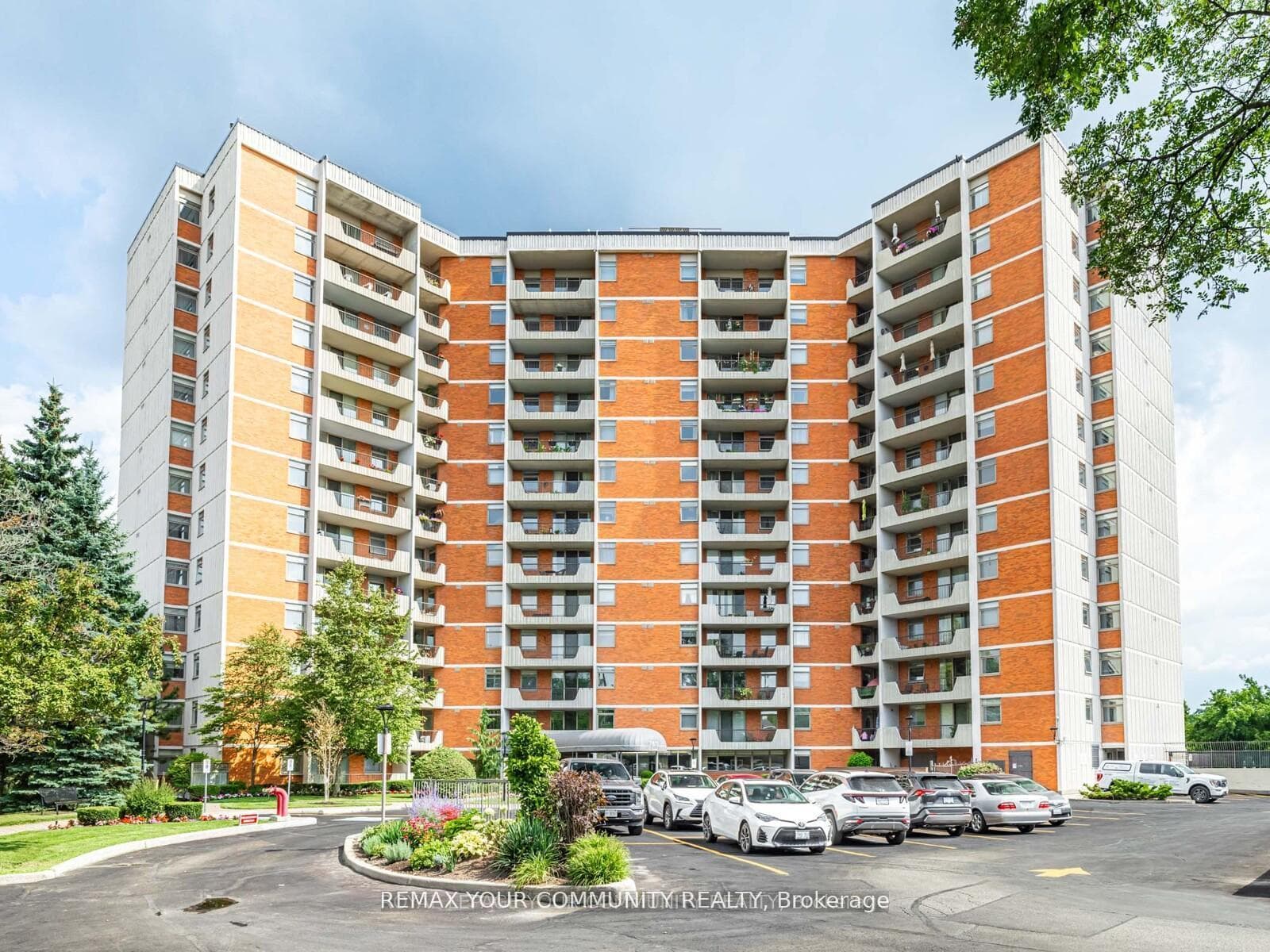 7811 Yonge Street 508, Markham, ON L3T 4S3, Markham — photo 1