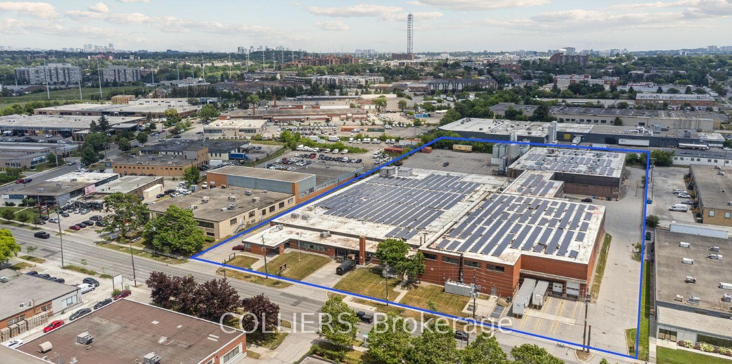 125 Bermondsey Road 1, Toronto, ON M4A 1X3, Toronto C13 — photo 1