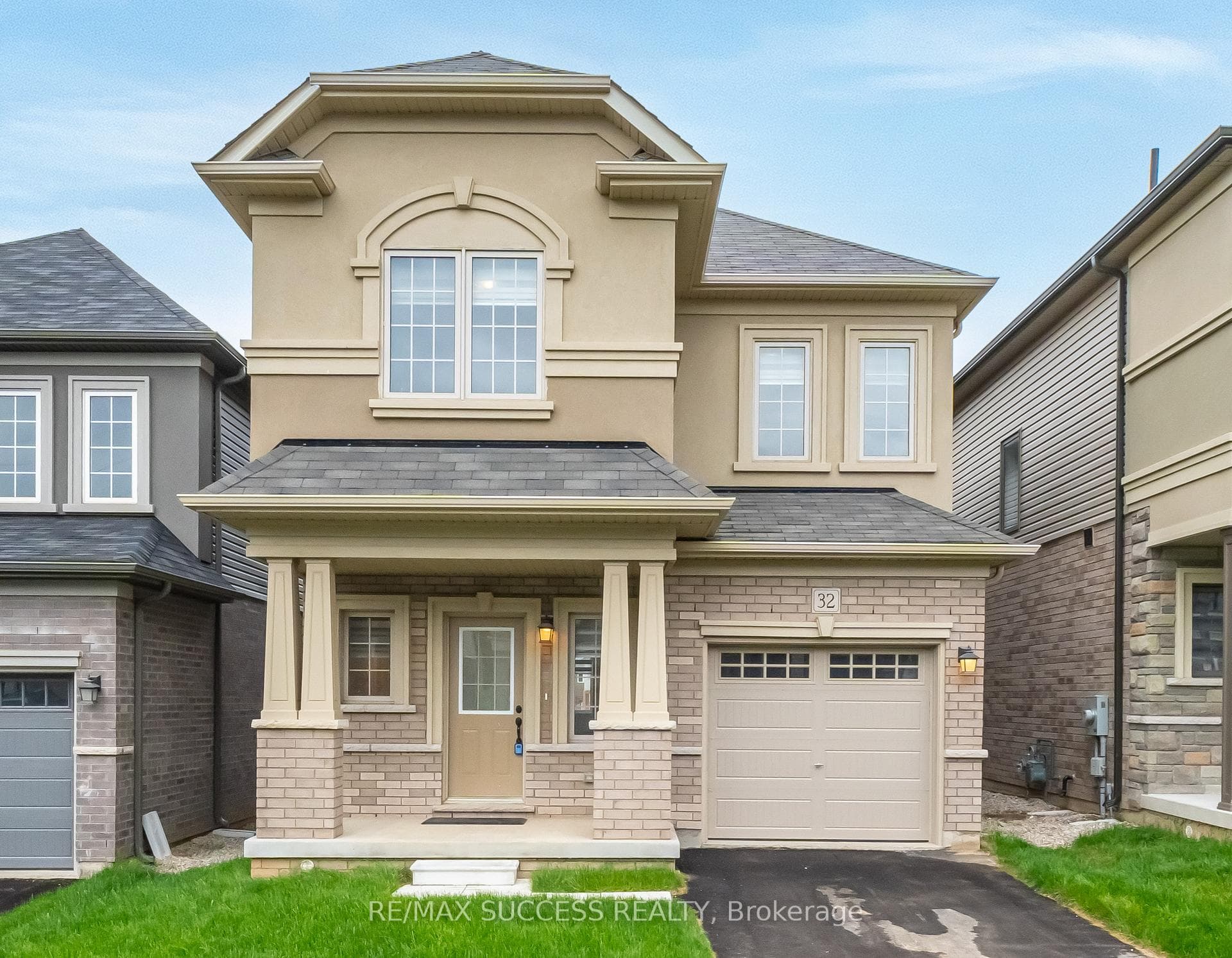 32 George Brier Drive W, Brant, ON N3L 0L3, Brant — photo 1