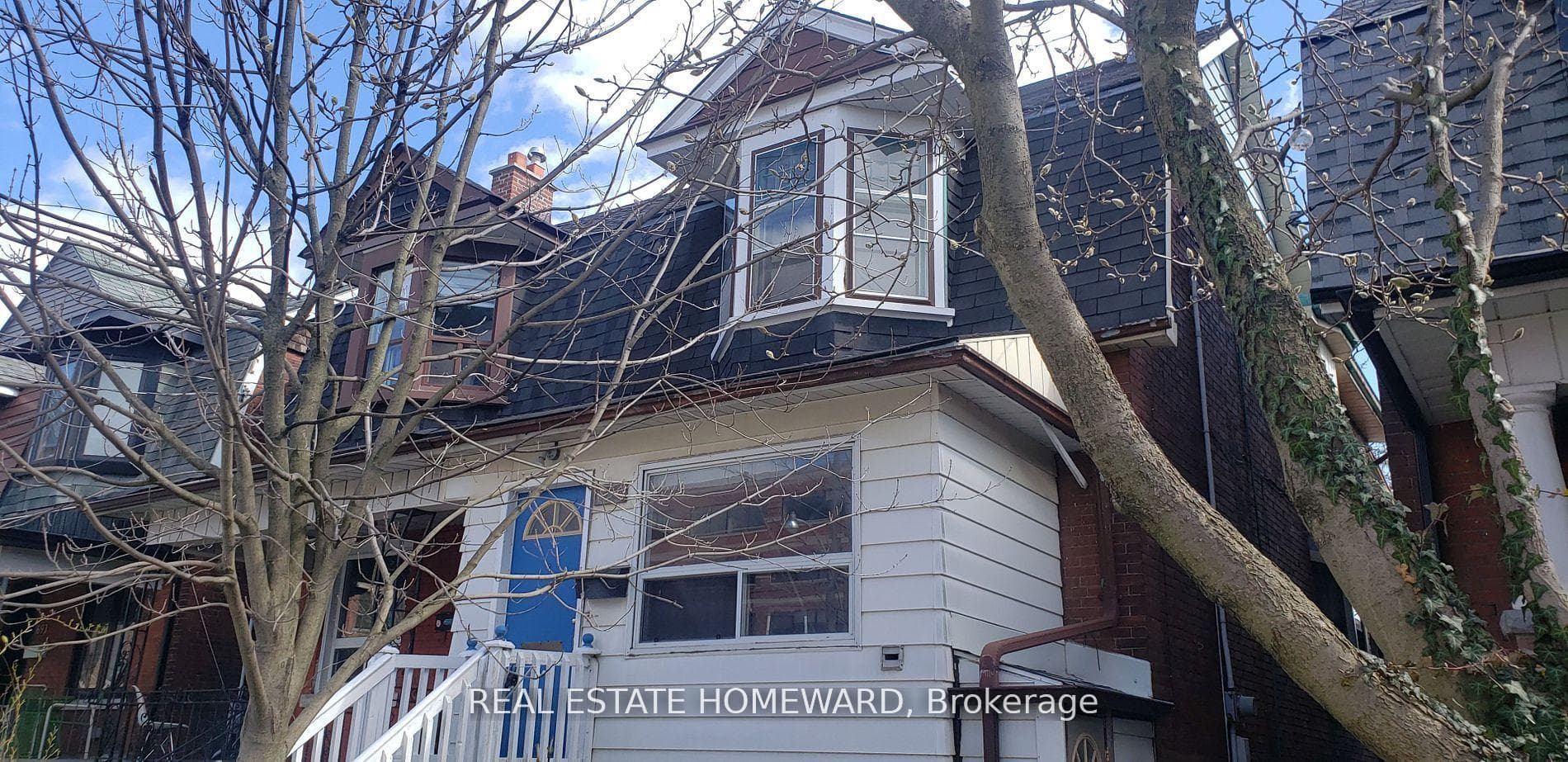 697 Dupont Street 2nd Flr, Toronto W02, ON M6G 1Z5, Toronto W02 — photo 1