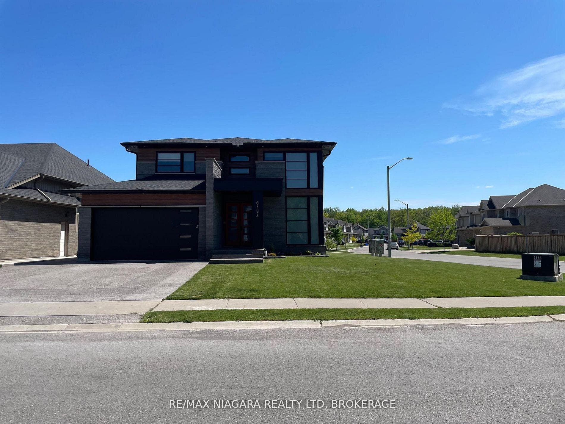 6484 Sam Iorfida Drive, Niagara Falls, ON L2E 2S4, Niagara Falls — photo 1