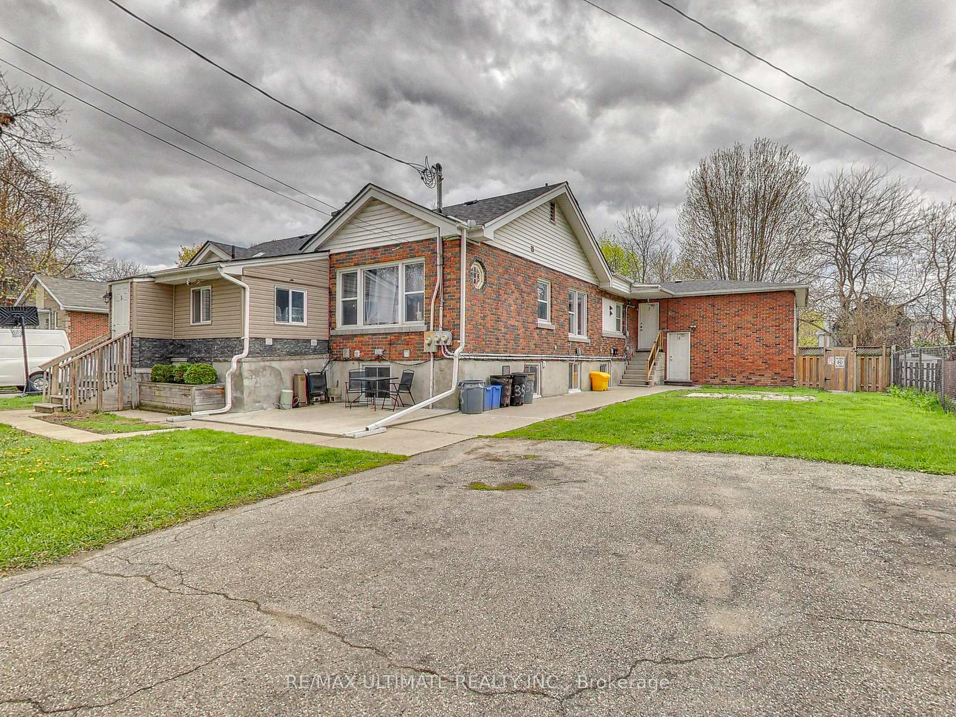 135 Chatham Street, Brantford, ON N3S 4G5, Brantford — photo 1
