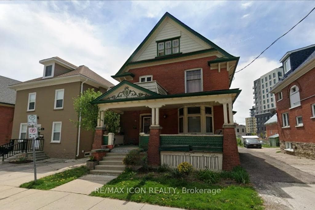 59 Irvin Street, Kitchener, ON N2H 1K7, Kitchener — photo 1
