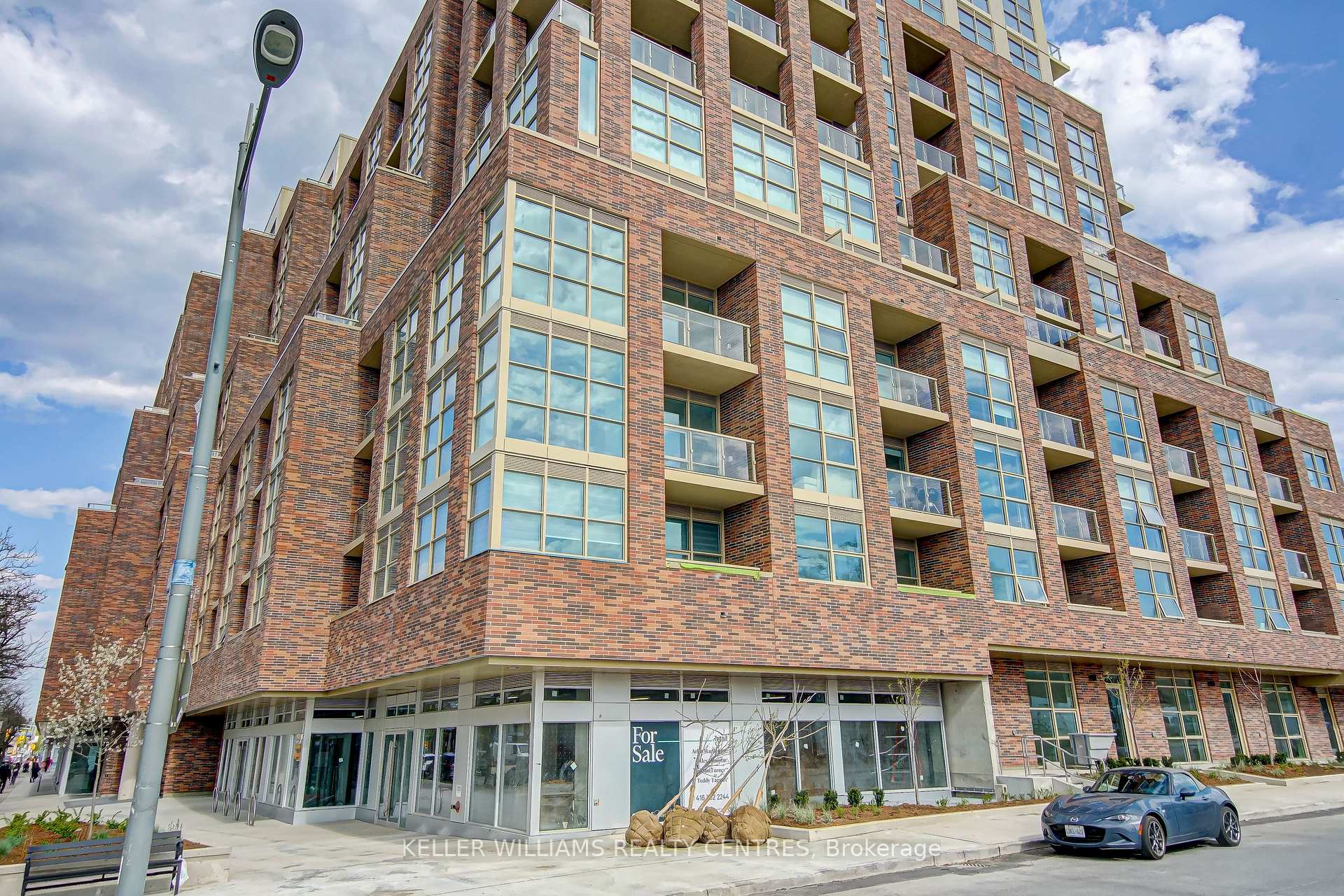 1787 St. Clair Avenue W 306, Toronto, ON M6N 0B7, Toronto W03 — photo 1