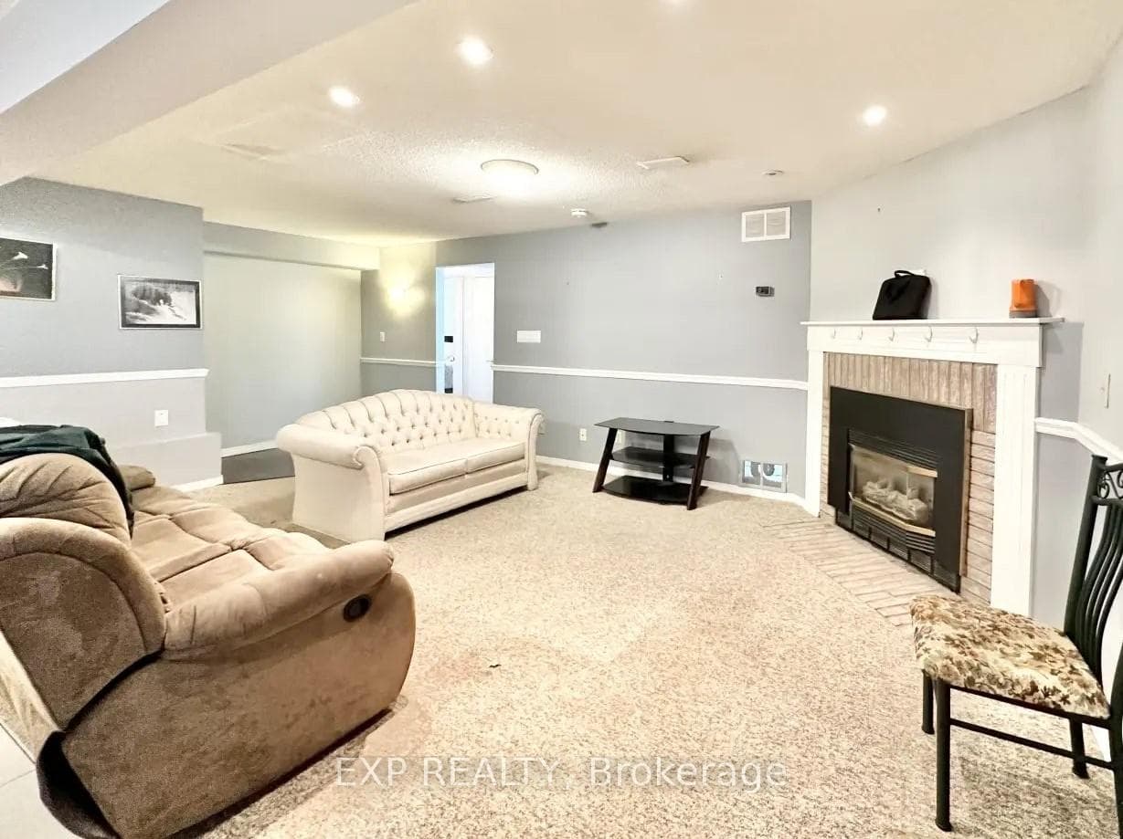 52 Waywell Street N BSMT, Whitby, ON L1N 8N9, Whitby — photo 1